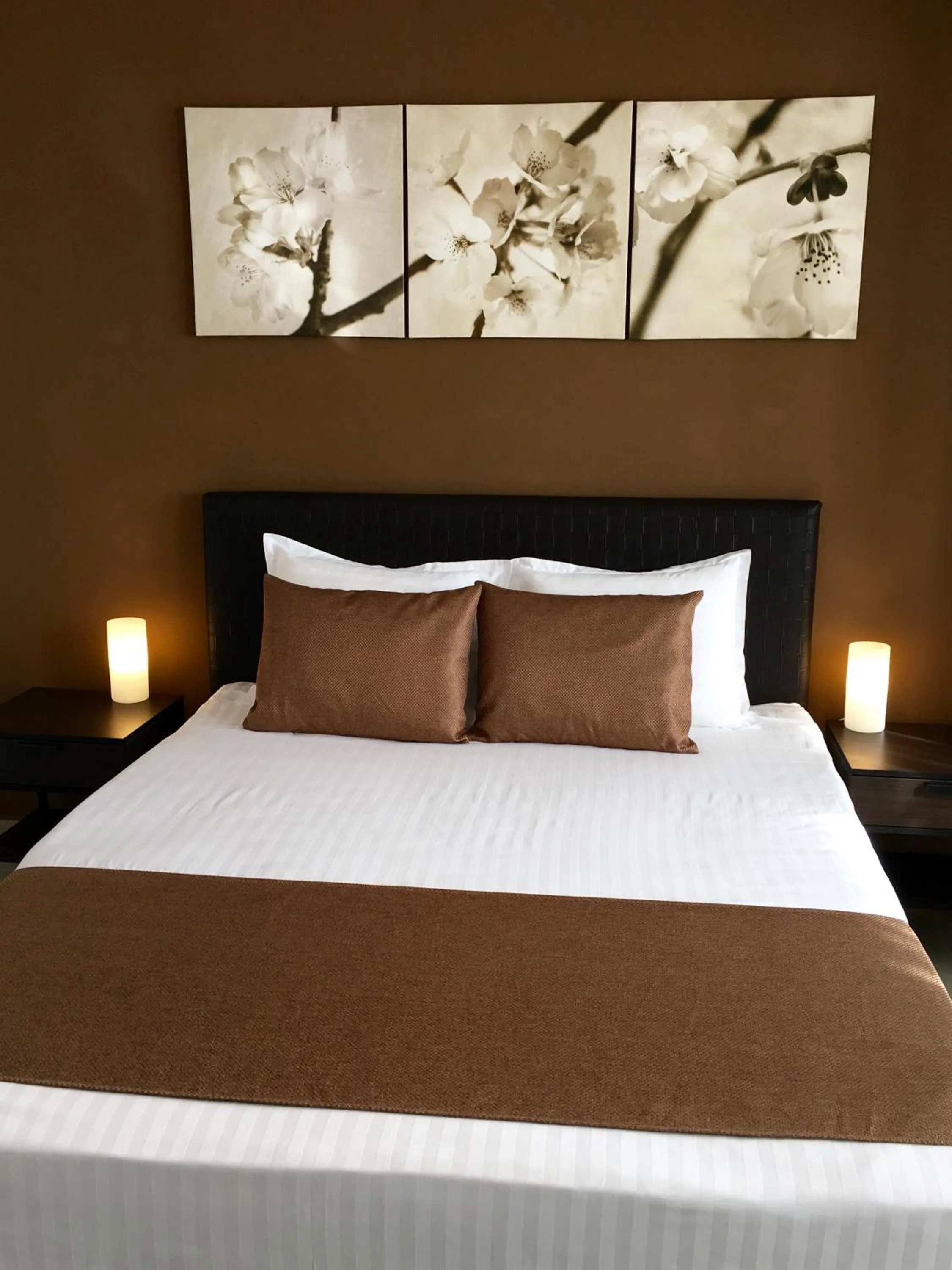 Bedroom, Bed in Elysium