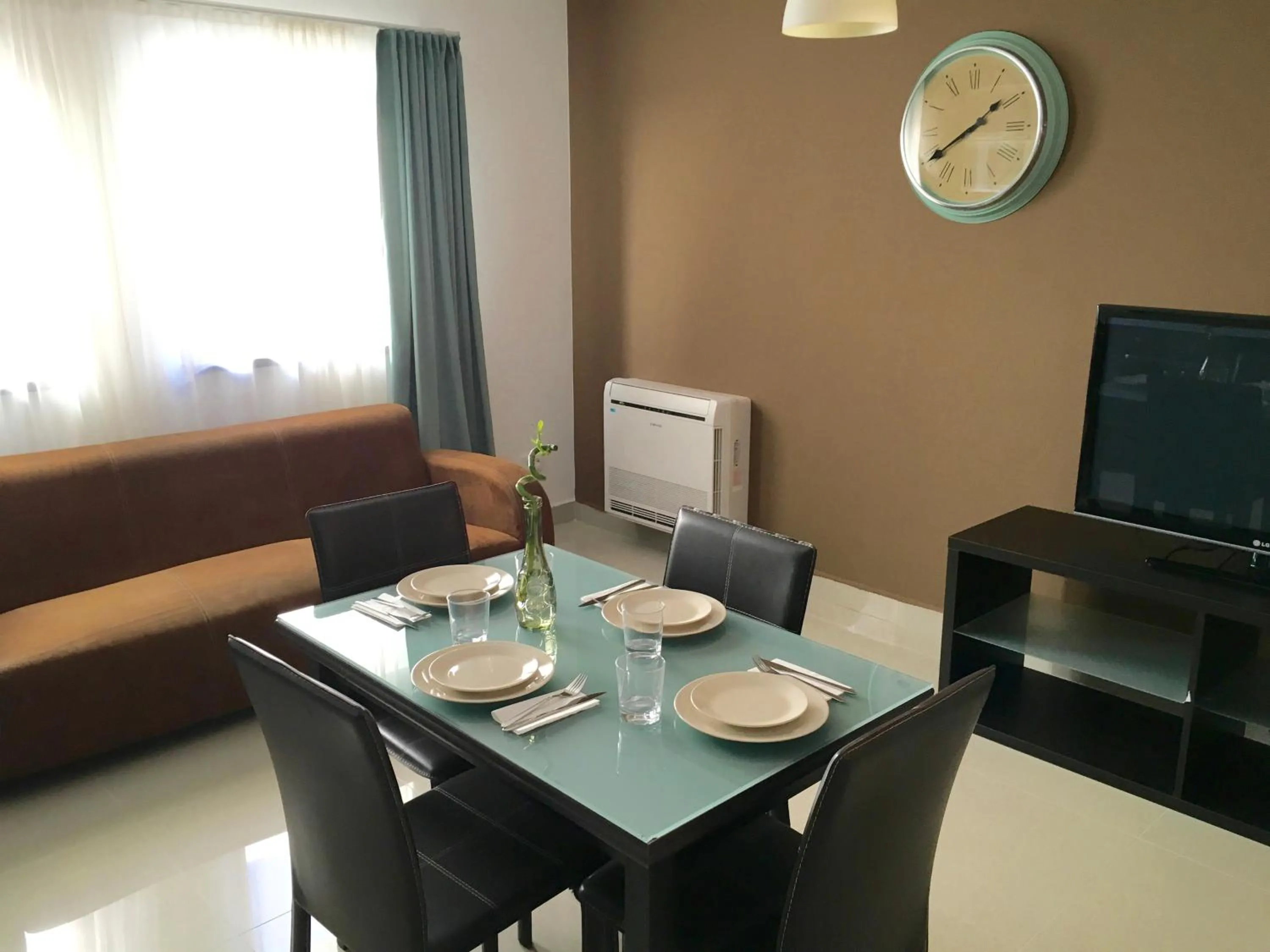 Dining area in Elysium