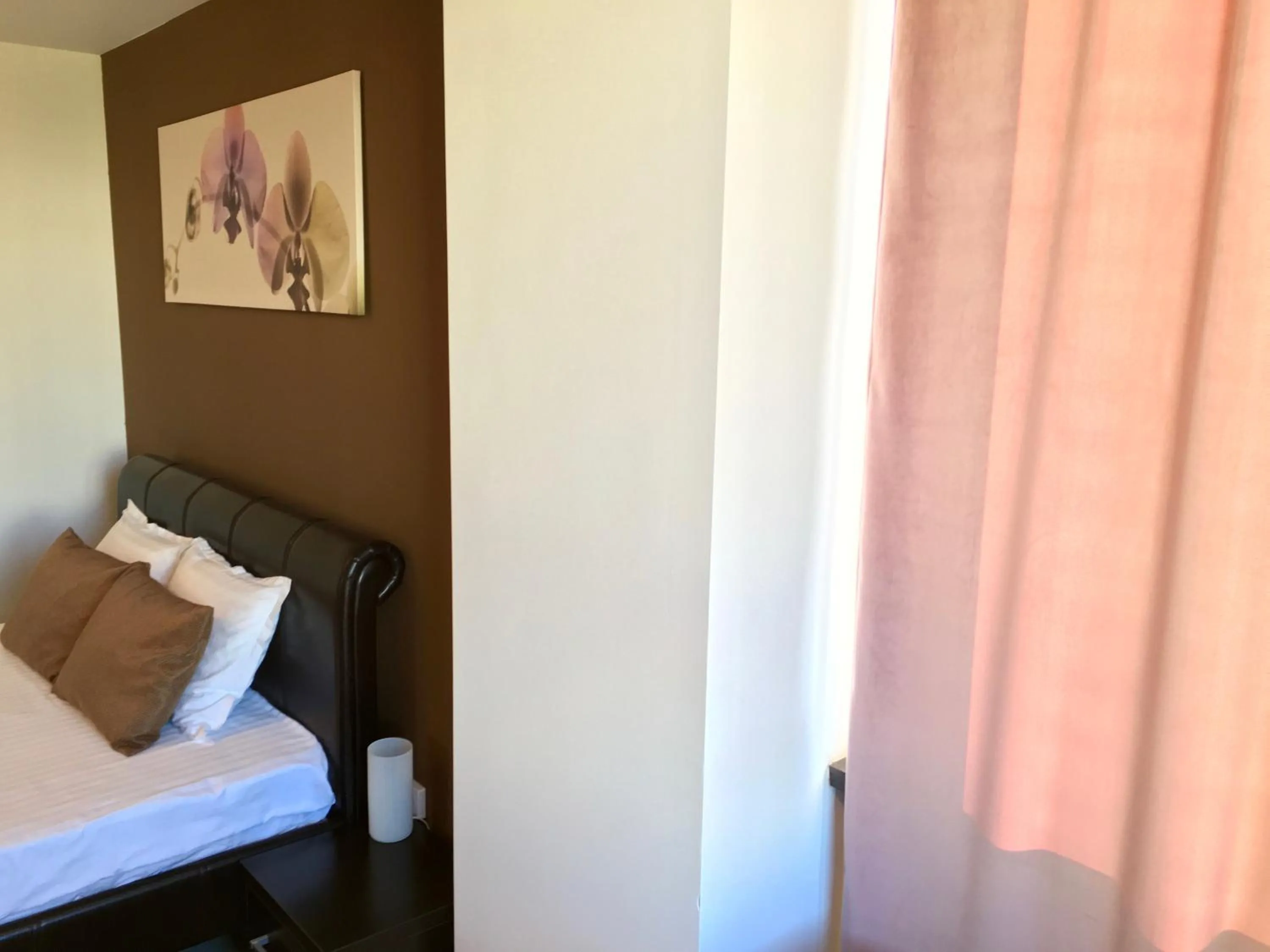 Decorative detail, Bed in Elysium