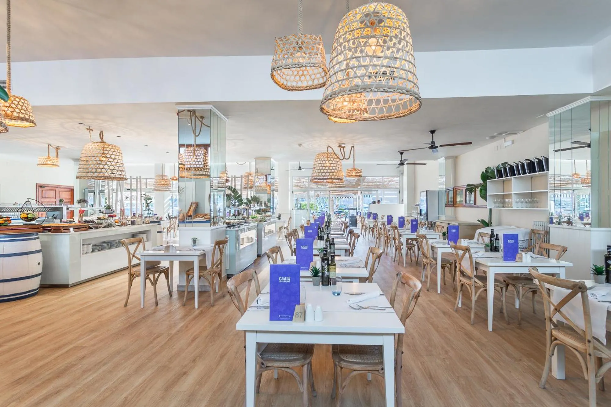 Restaurant/places to eat in FERGUS Style Soller Beach