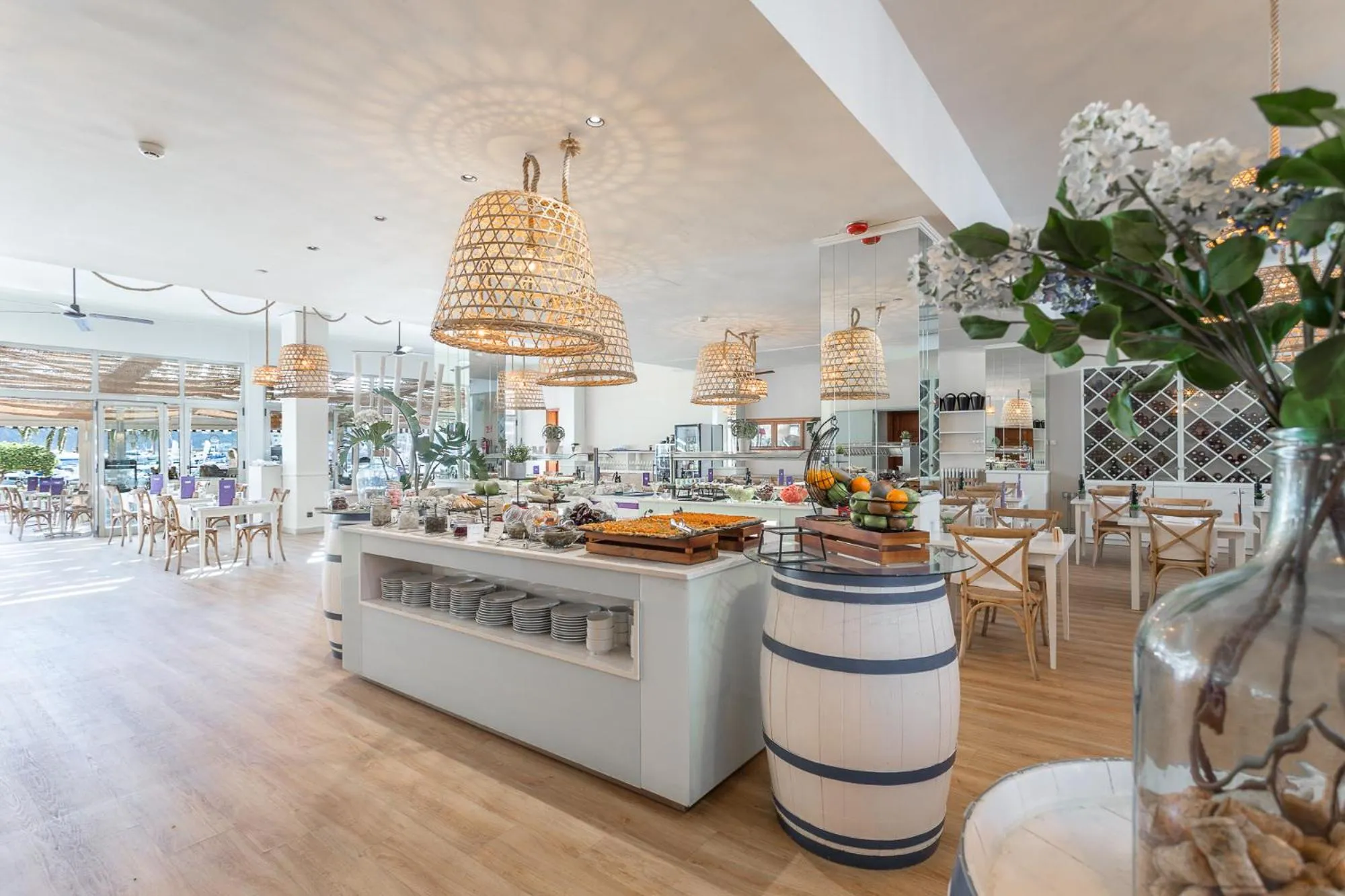 Restaurant/places to eat in FERGUS Style Soller Beach