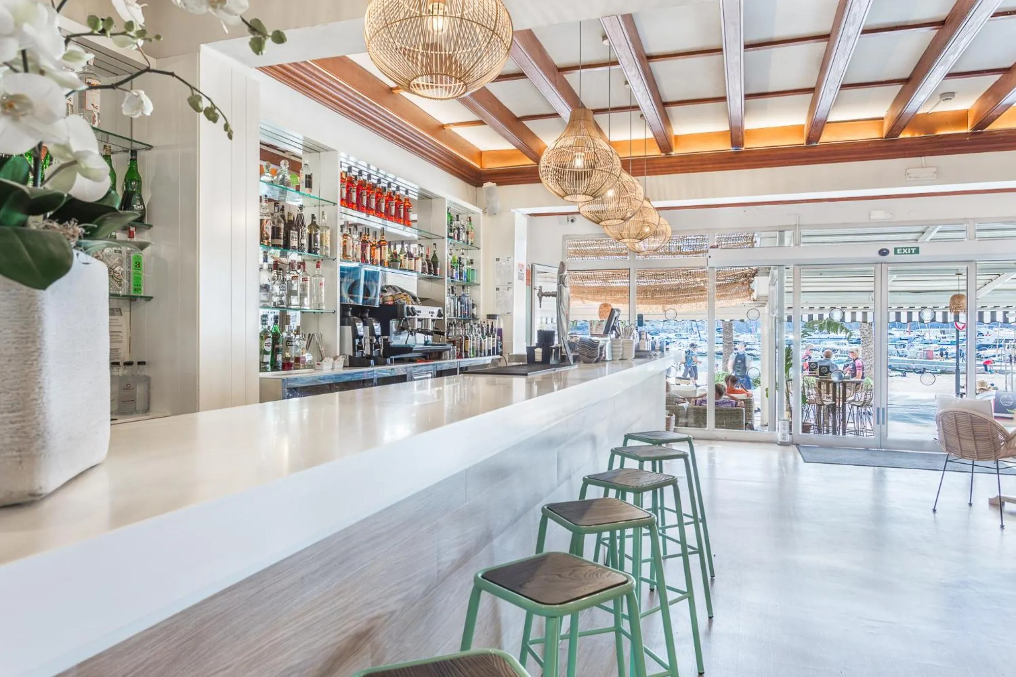 Lounge or bar in FERGUS Style Soller Beach