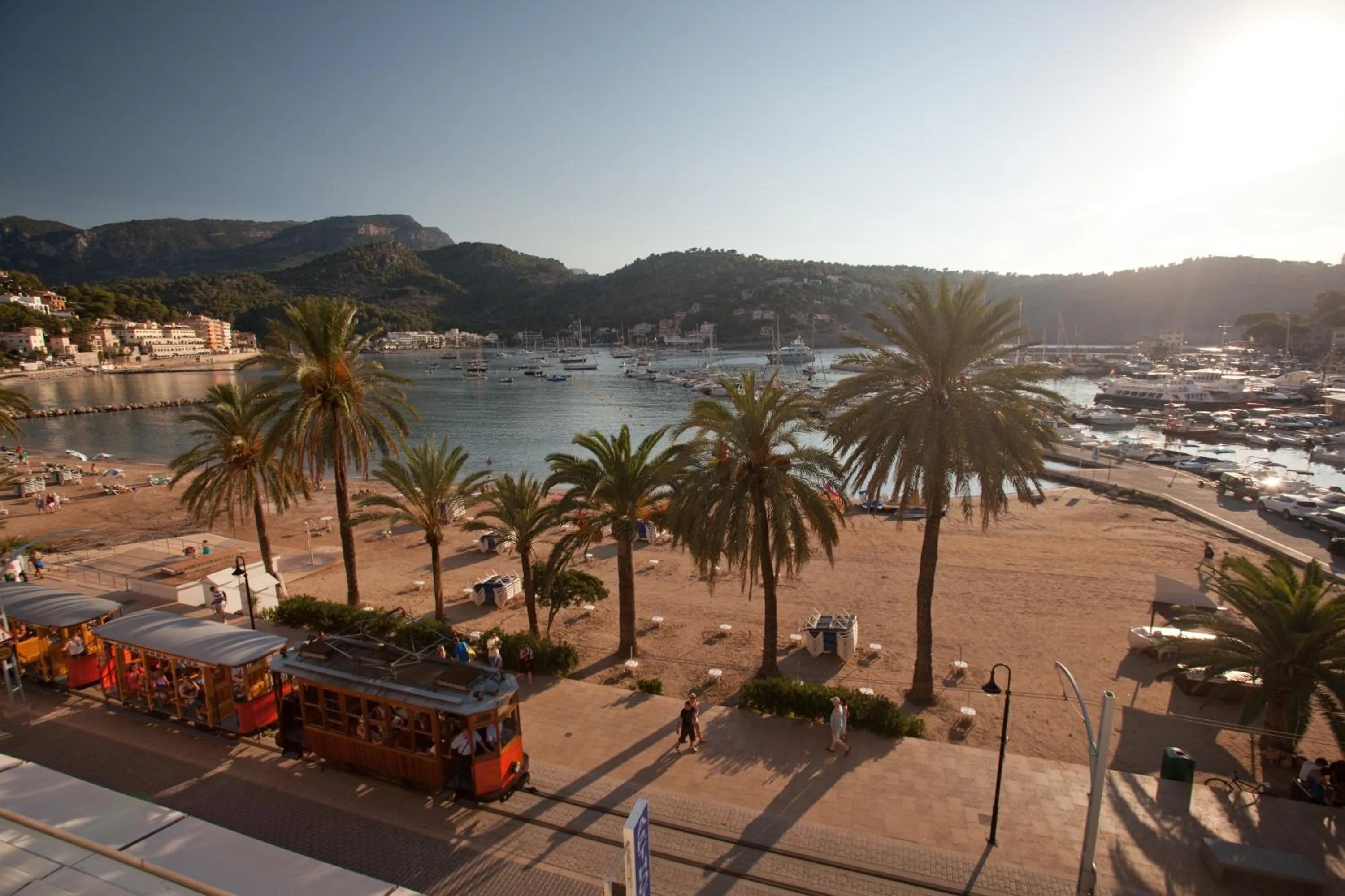 Beach in FERGUS Style Soller Beach