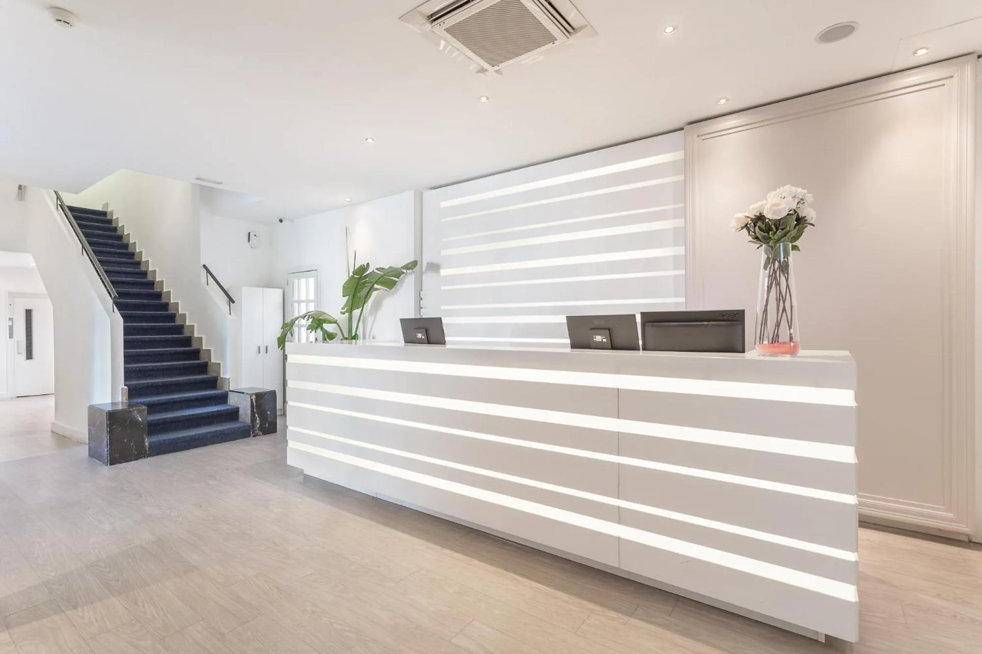 Lobby or reception in FERGUS Style Soller Beach