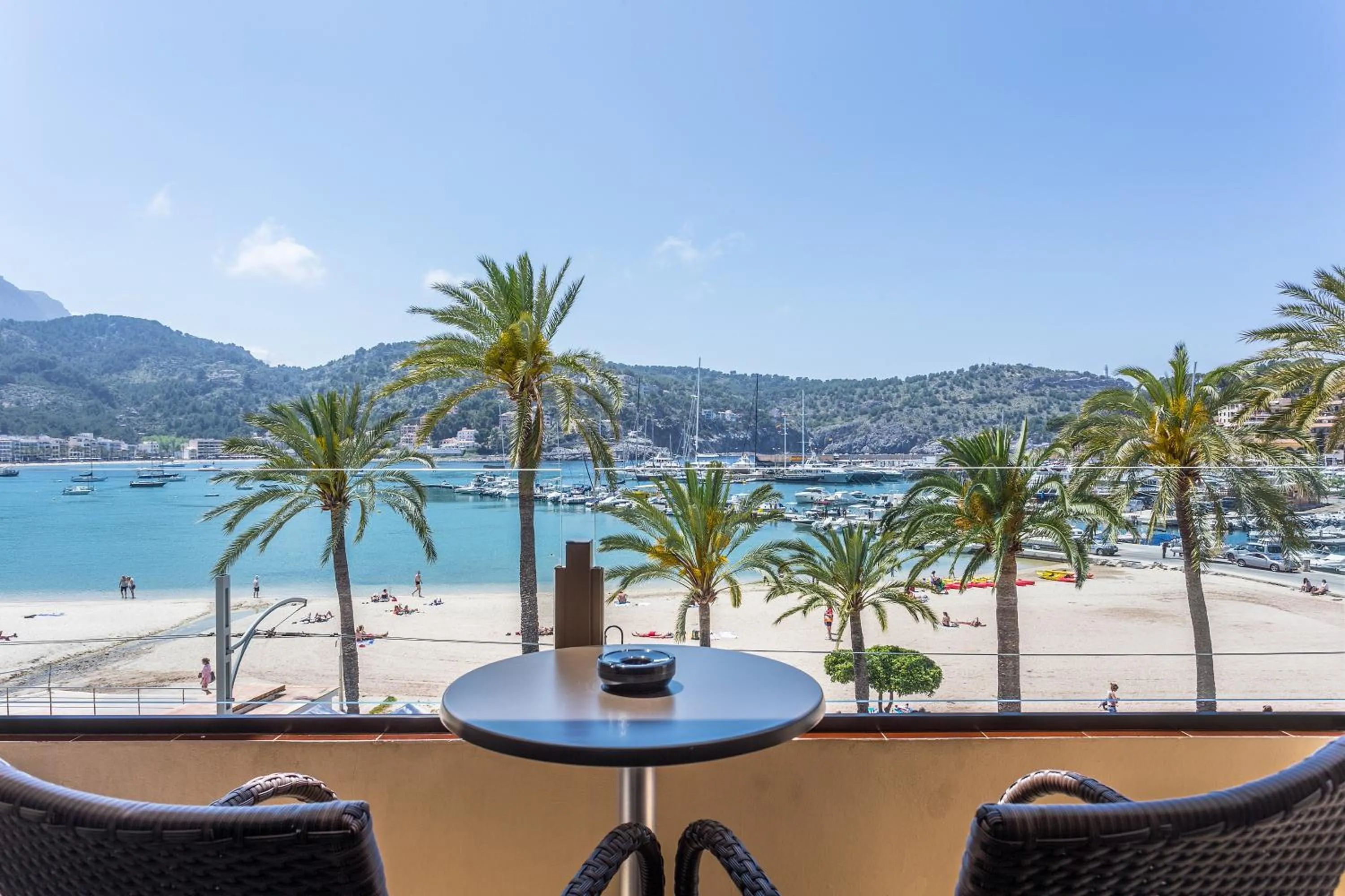 Balcony/Terrace in FERGUS Style Soller Beach
