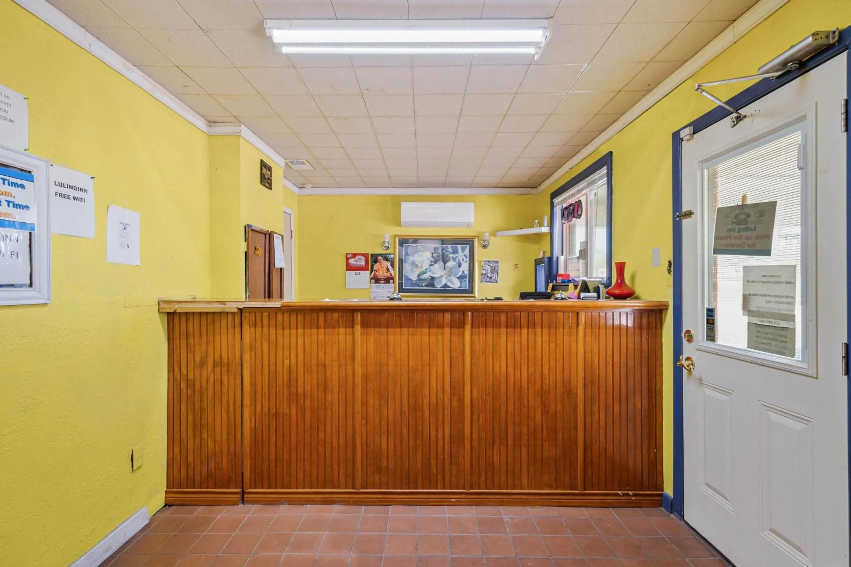 Lobby or reception in OYO Hotel Luling TX Downtown I-10/US-90