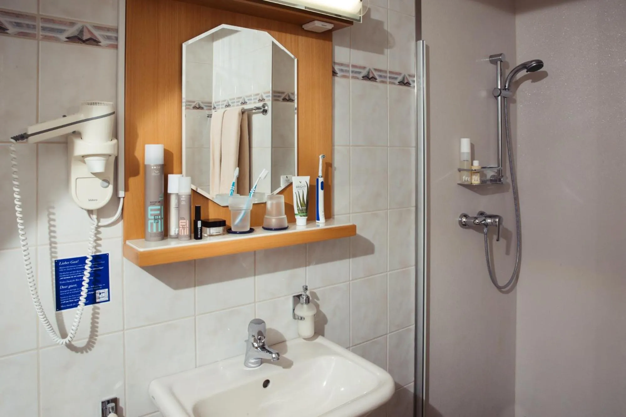 Bathroom in Gästehaus Krappel