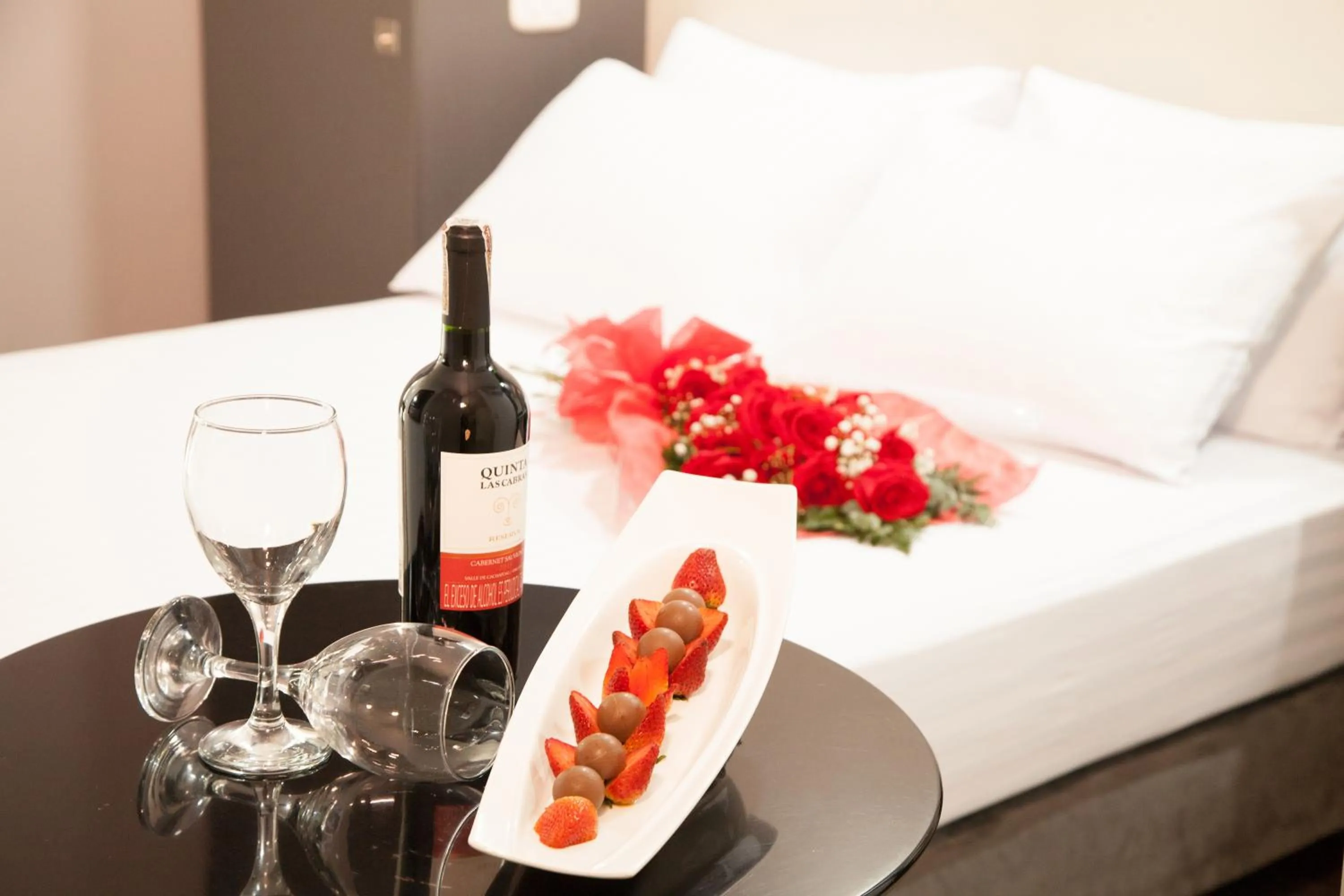 Food and drinks, Bed in Eco Star Hotel