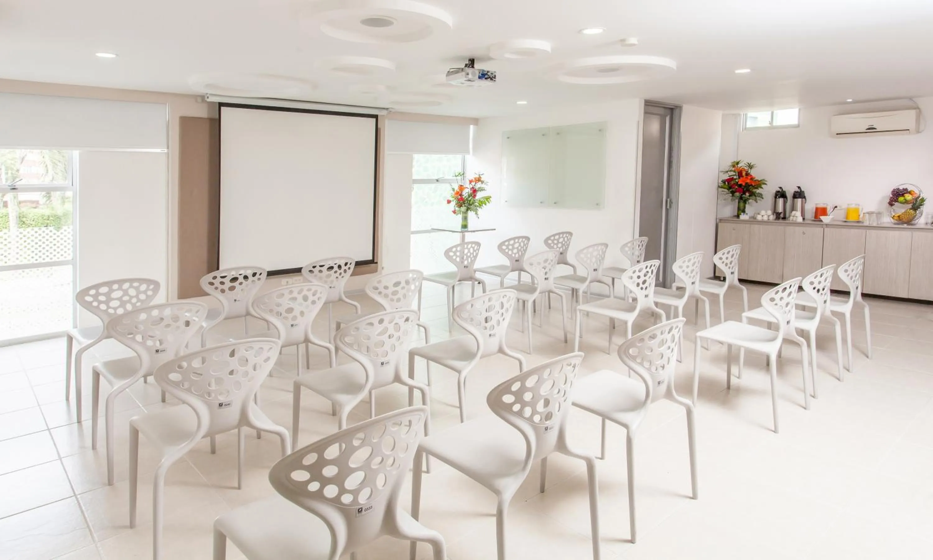 Business facilities in Eco Star Hotel