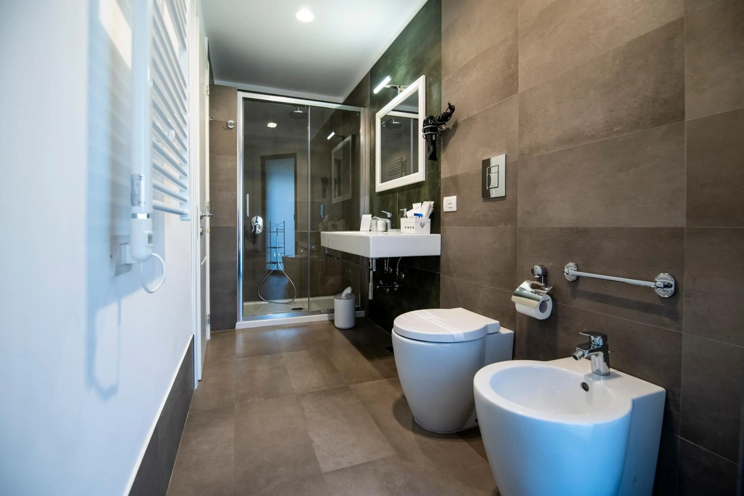 Bathroom in Mercatello Bed and Breakfast