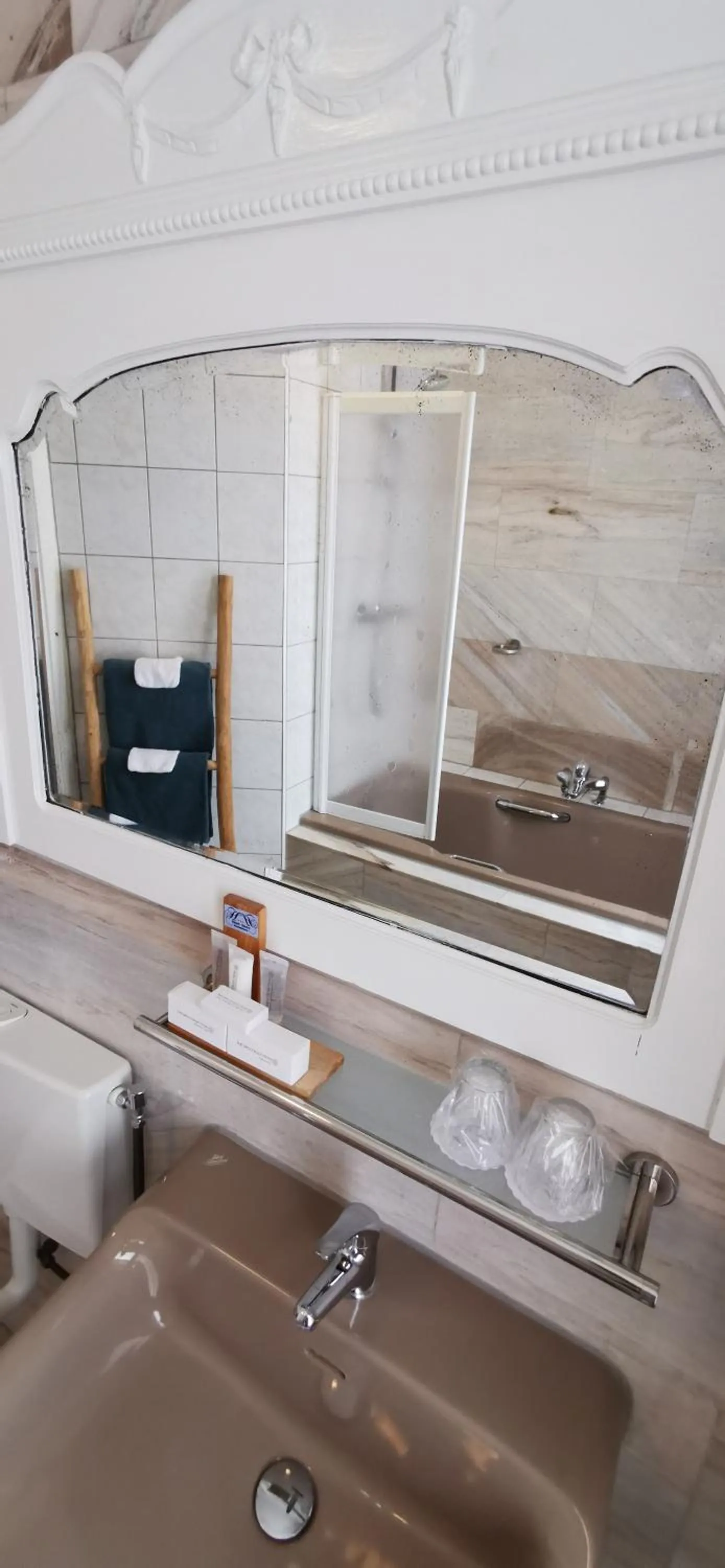 Bathroom in Hotel Heere