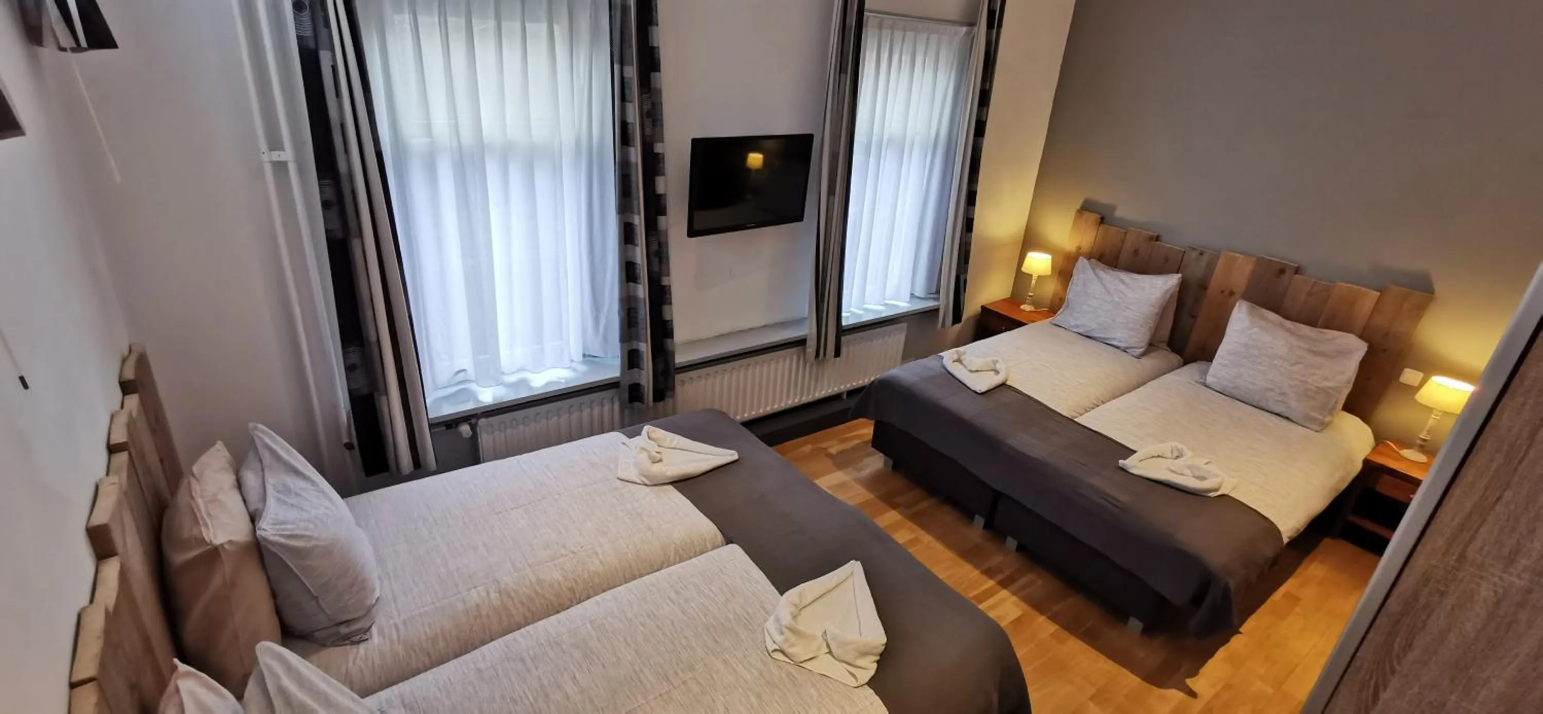 Photo of the whole room, Bed in Hotel Heere