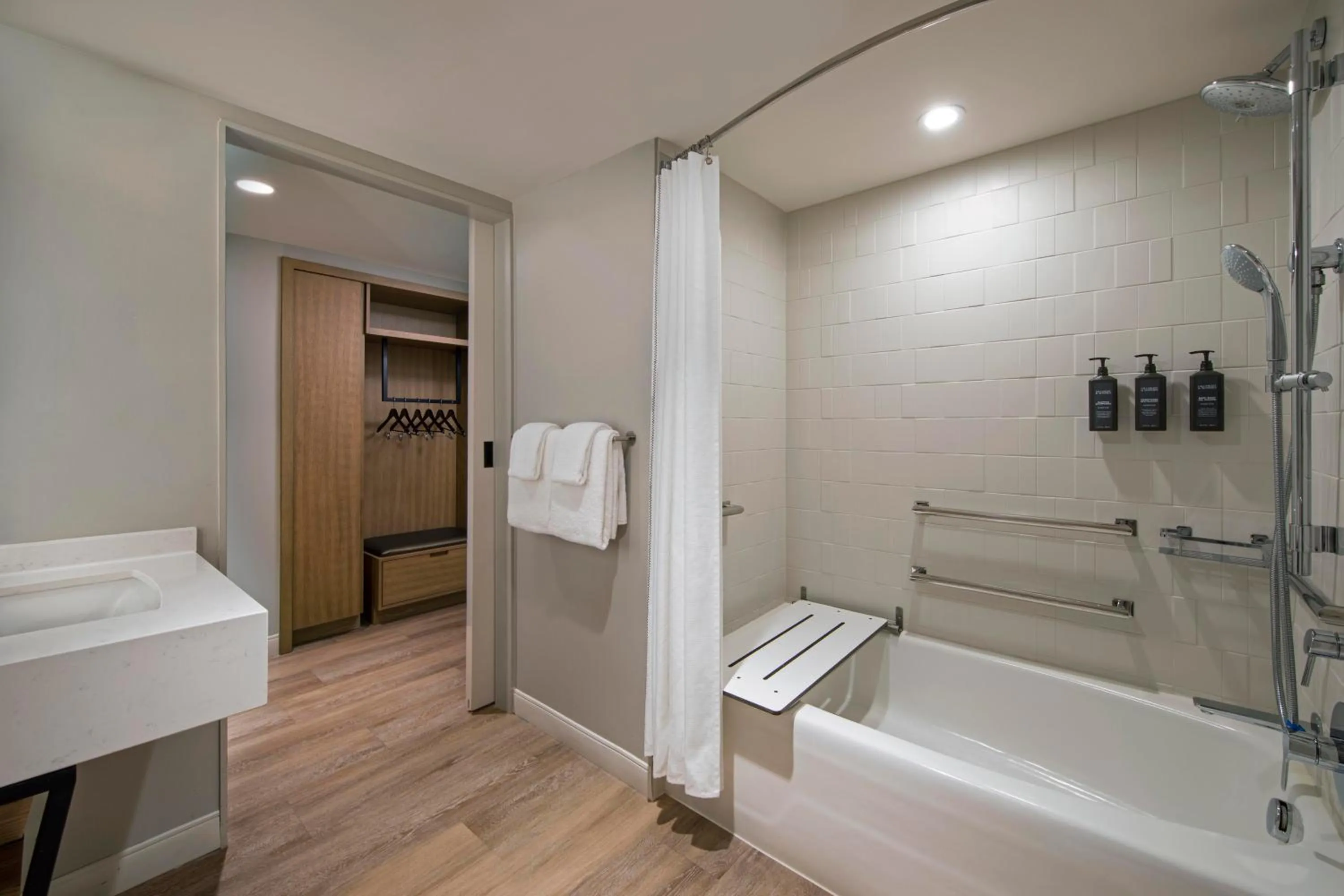 Shower in Sheraton Birmingham