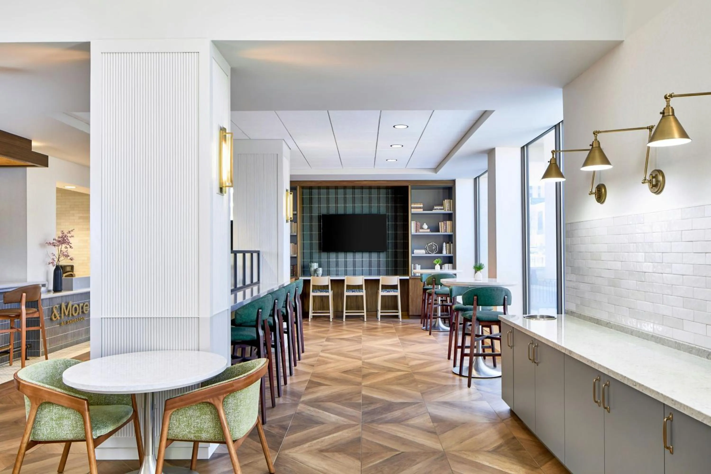 Restaurant/places to eat in Sheraton Birmingham