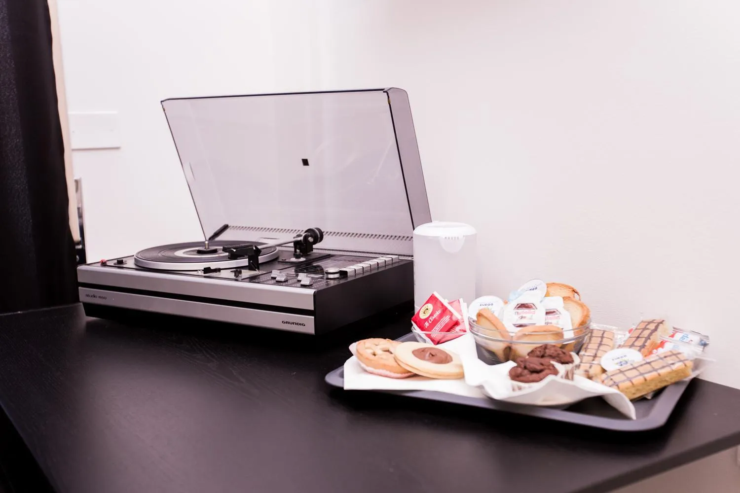 Coffee/tea facilities in Quelli della via Gluck