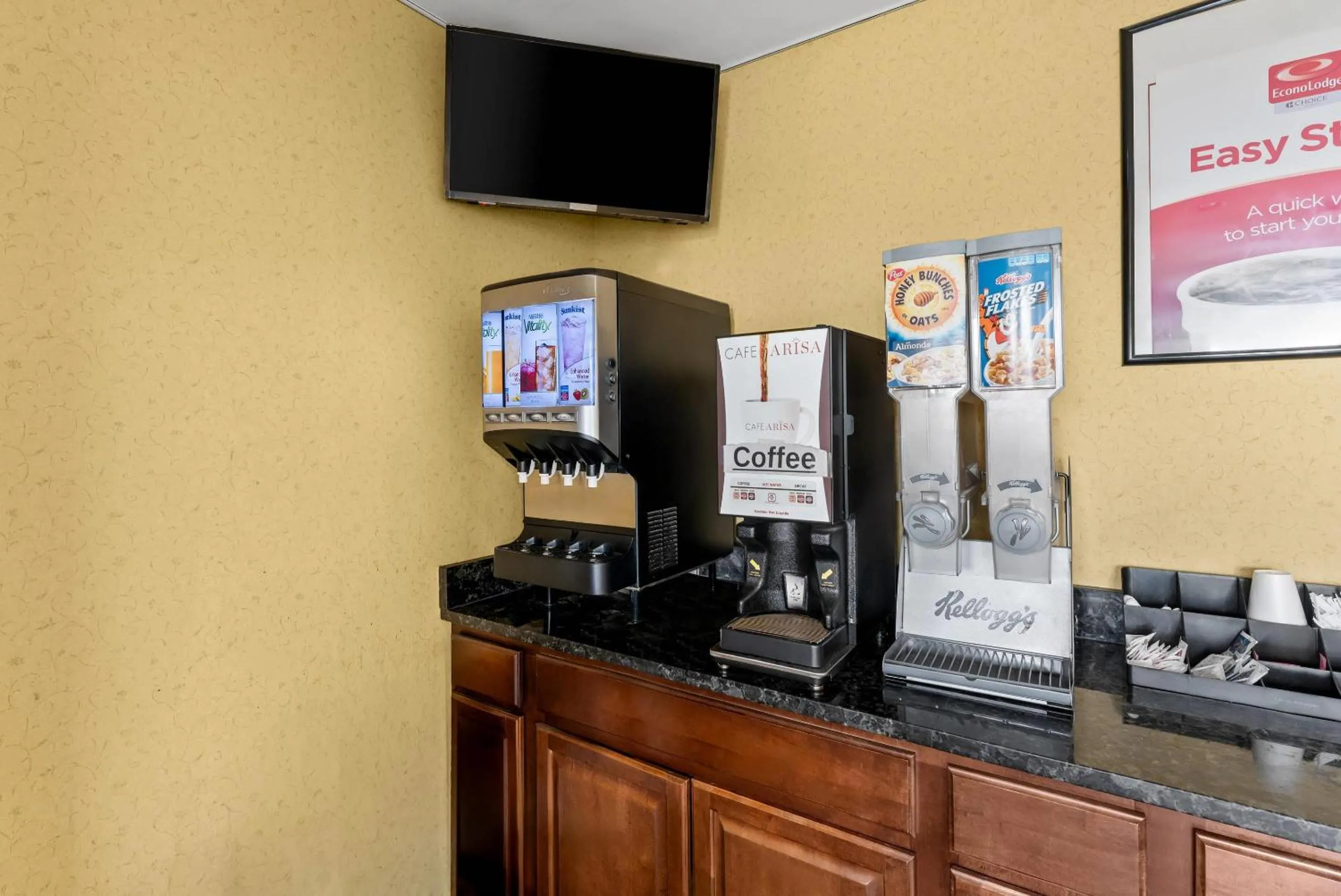 Breakfast in Econo Lodge Fredericksburg near I-95