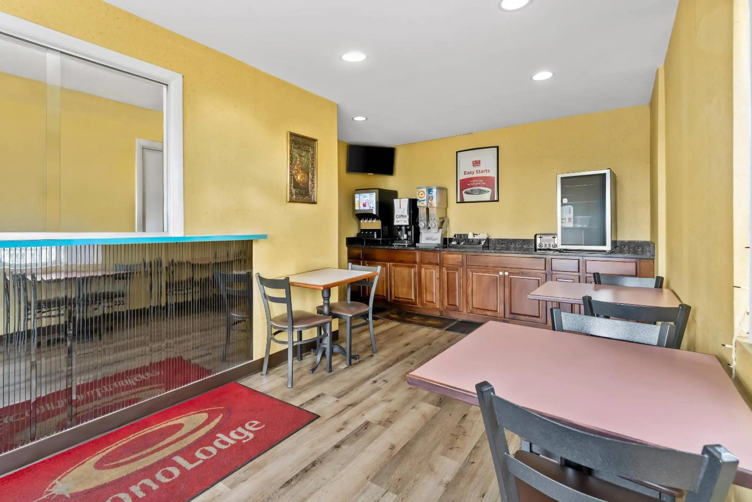 Lobby or reception in Econo Lodge Fredericksburg near I-95