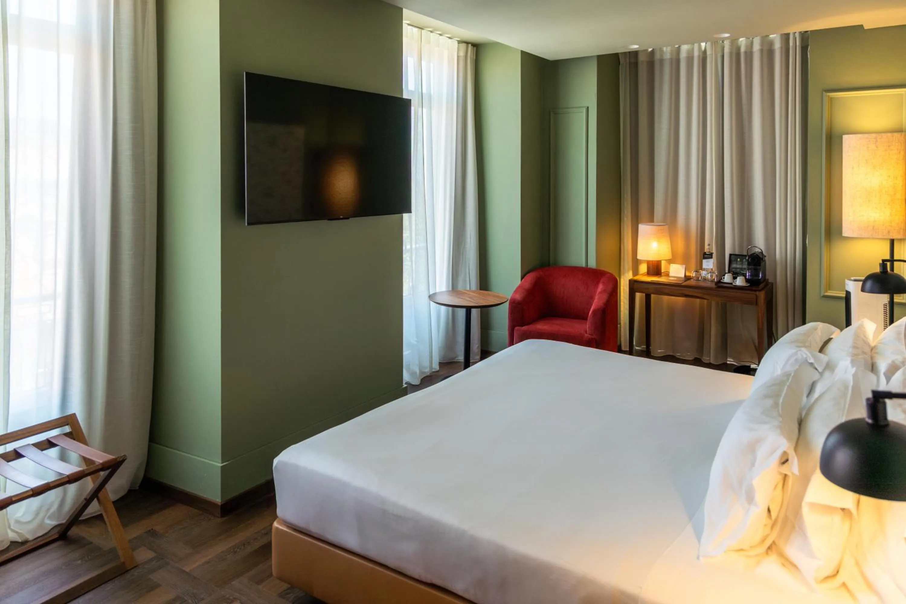 Bed in Lisboa Carmo Hotel