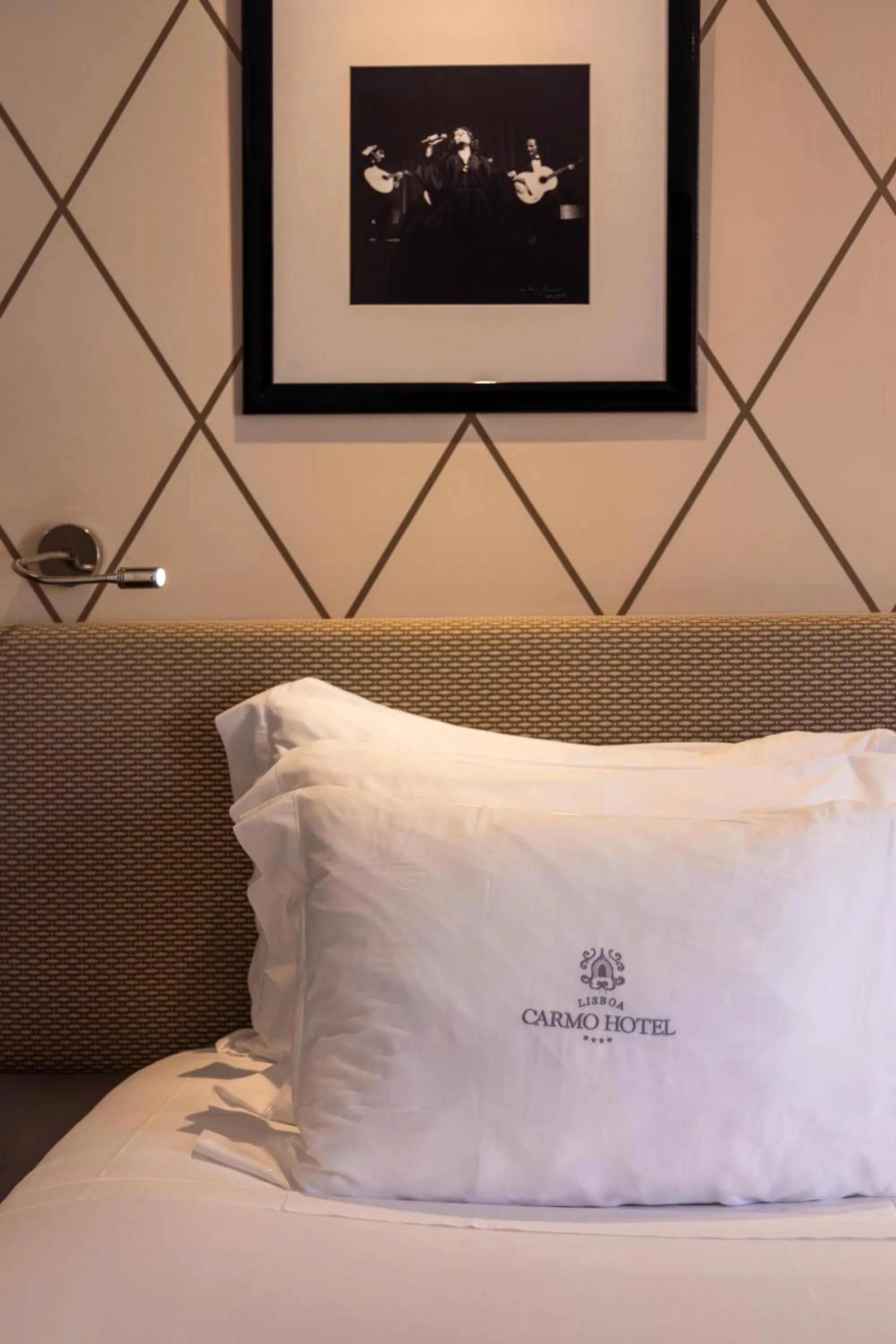 Bed in Lisboa Carmo Hotel