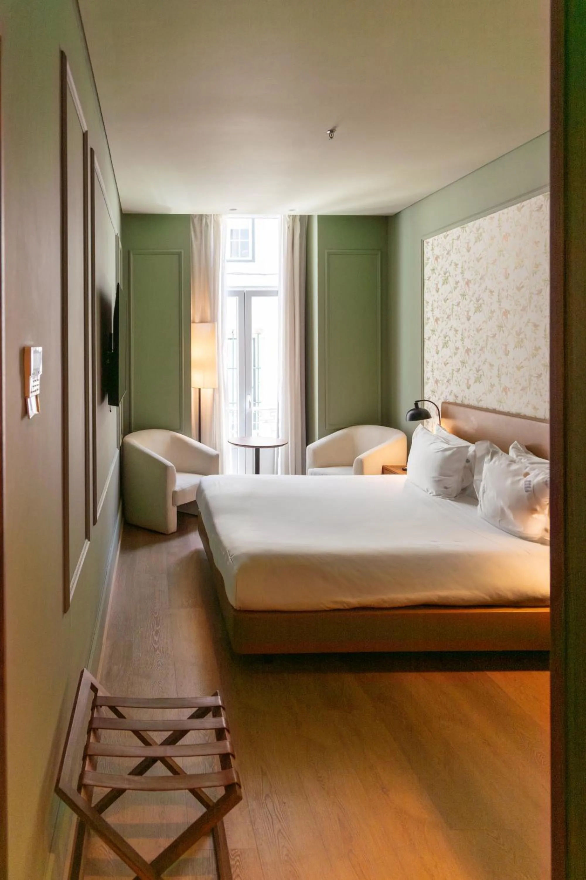 Bedroom, Bed in Lisboa Carmo Hotel