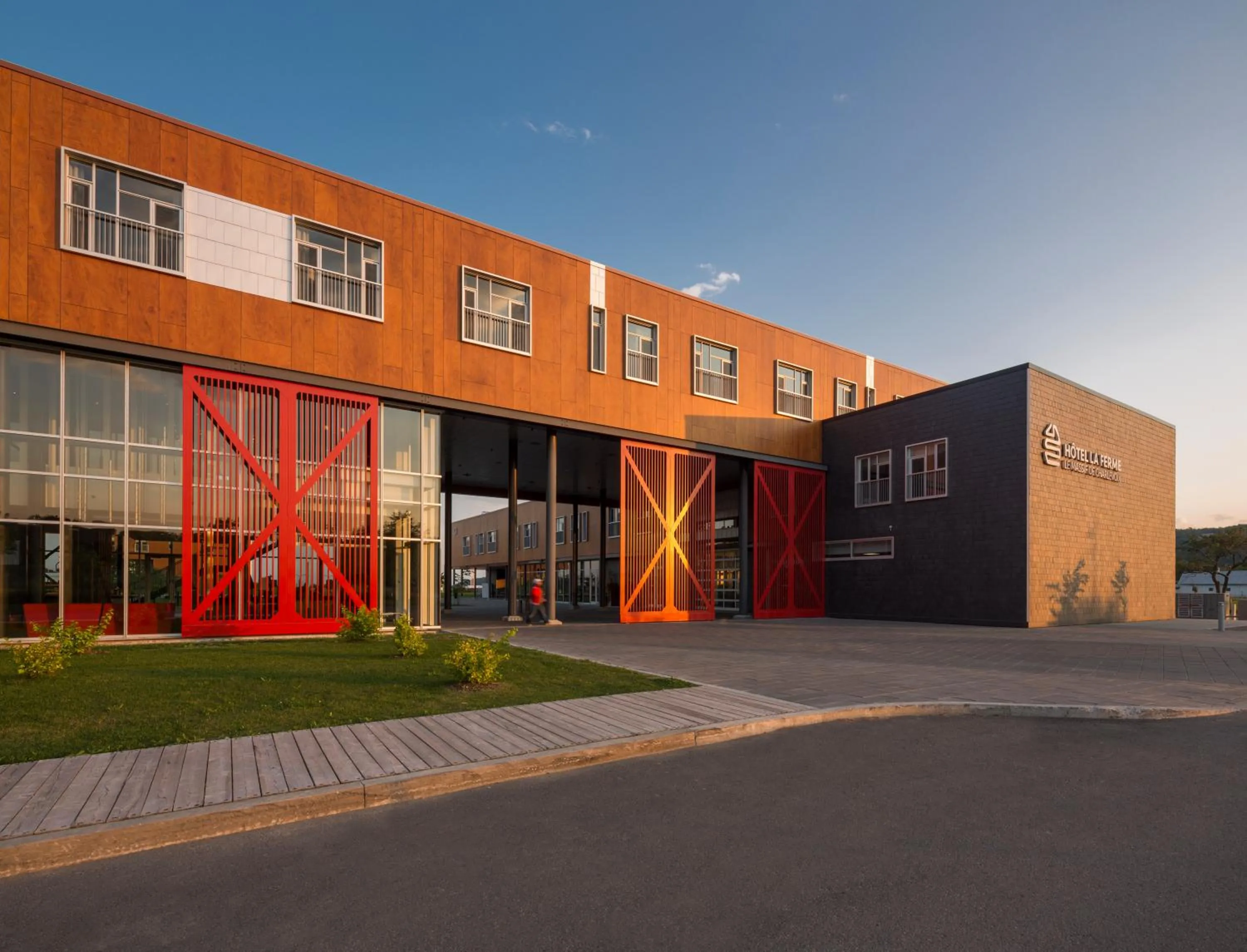 Facade/entrance in Hôtel & Spa Le Germain Charlevoix