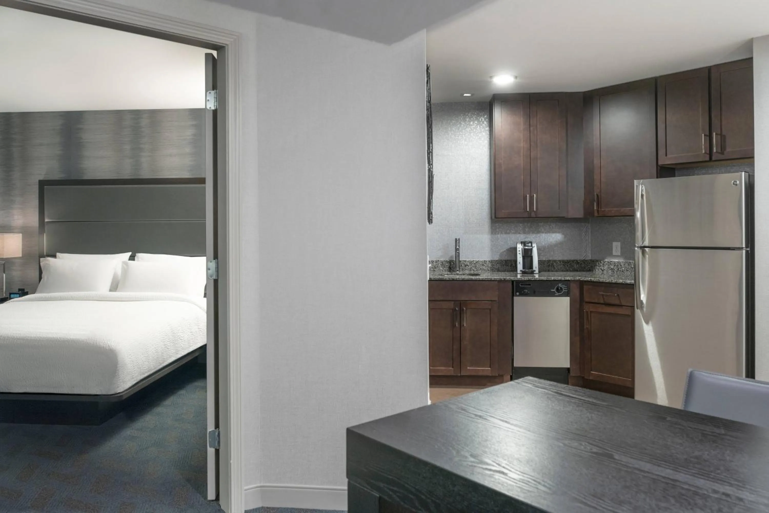 Bedroom, Bed in Residence Inn by Marriott Boston Logan Airport/Chelsea