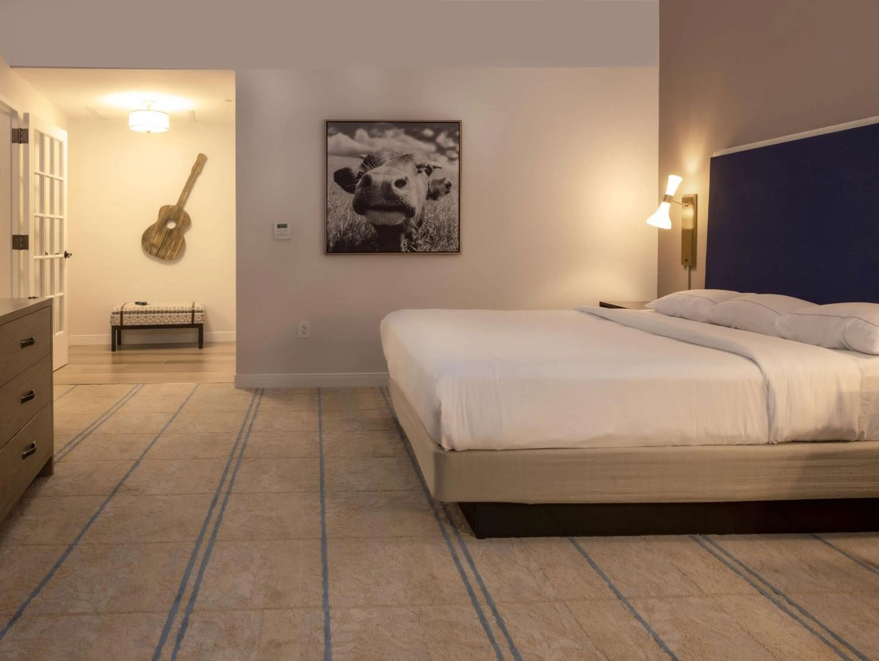 Bed in Hilton Austin Airport