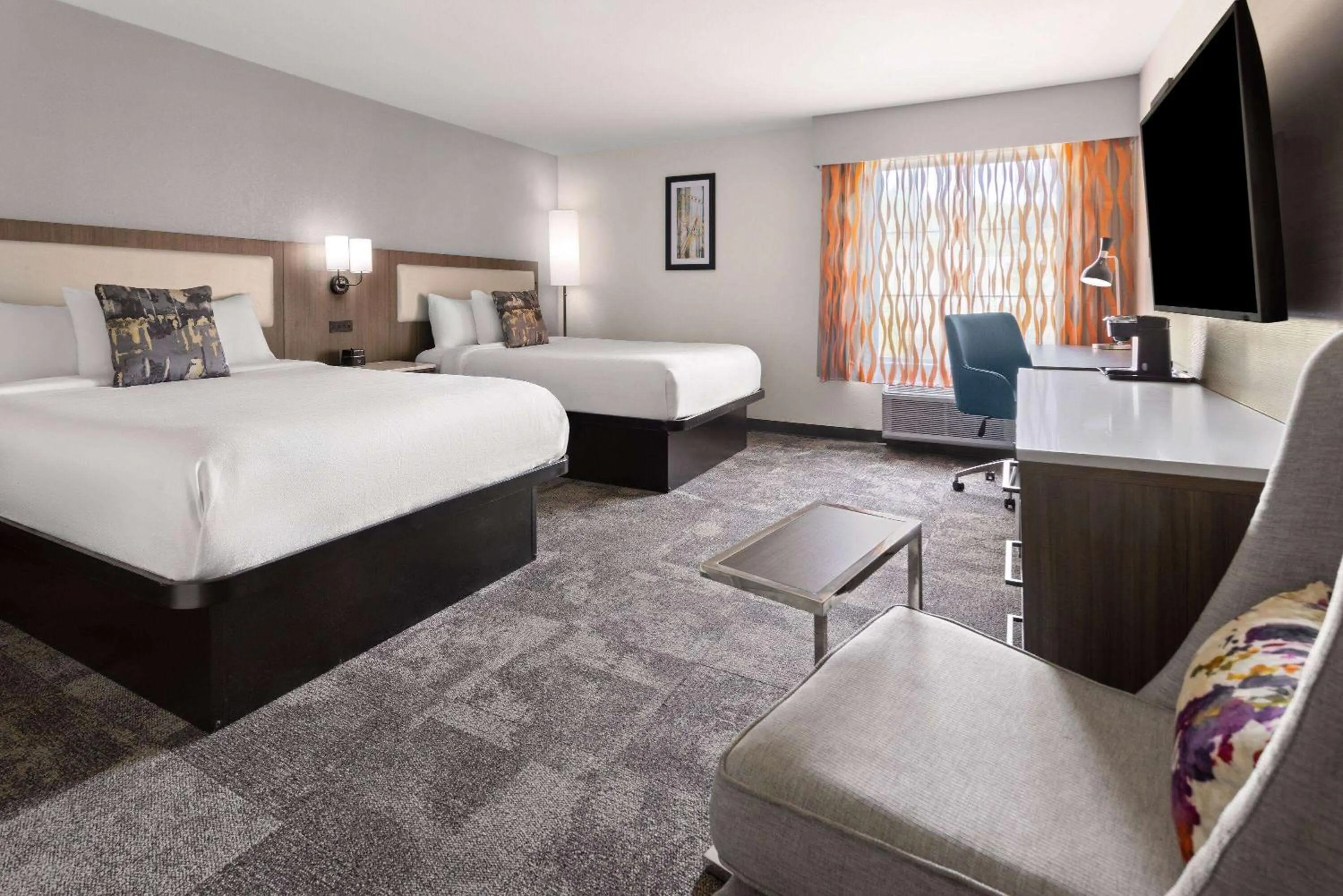 Photo of the whole room, Bed in La Quinta by Wyndham Atlanta South - Newnan