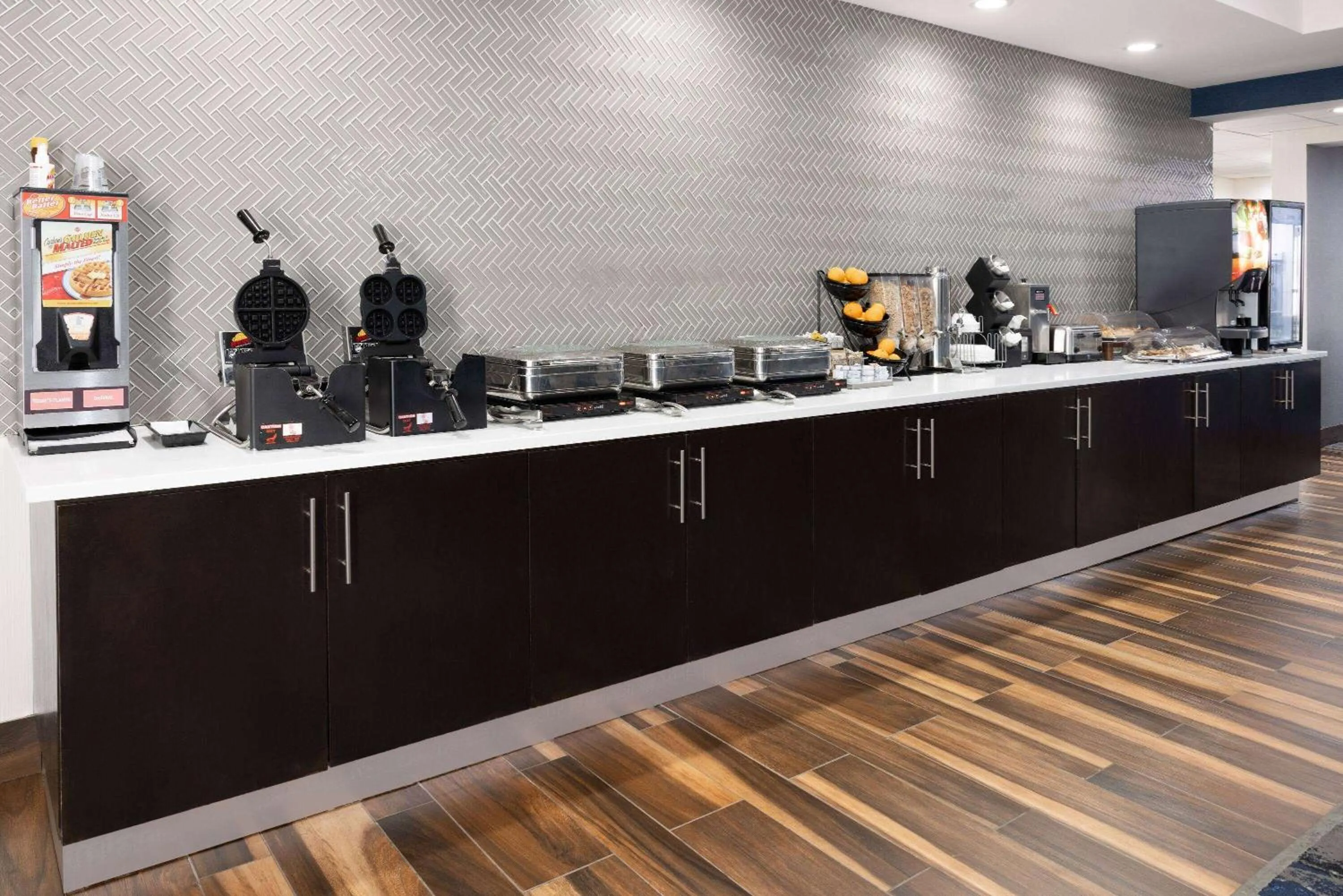 Breakfast in La Quinta by Wyndham Atlanta South - Newnan