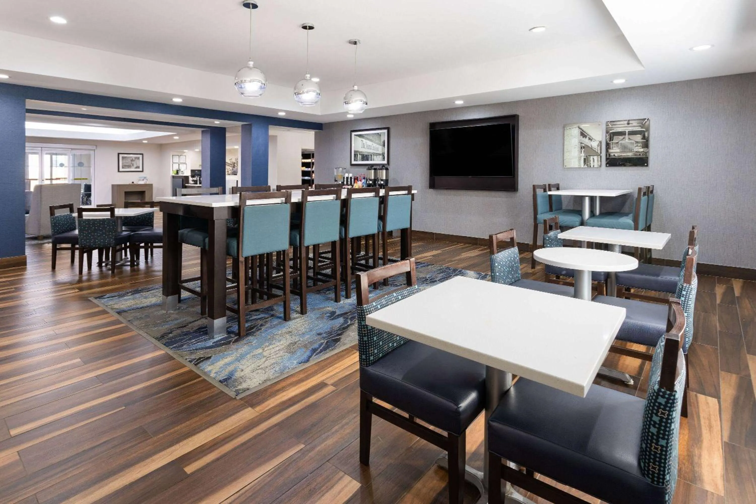 Breakfast in La Quinta by Wyndham Atlanta South - Newnan