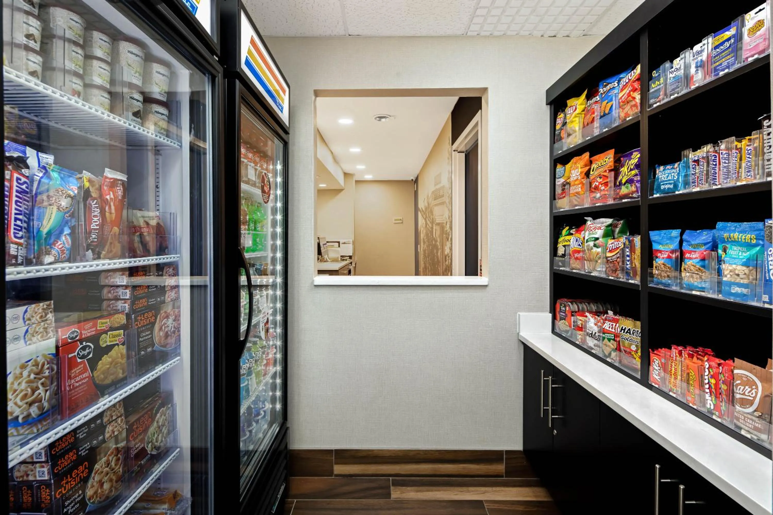 vending machine in La Quinta by Wyndham Atlanta South - Newnan