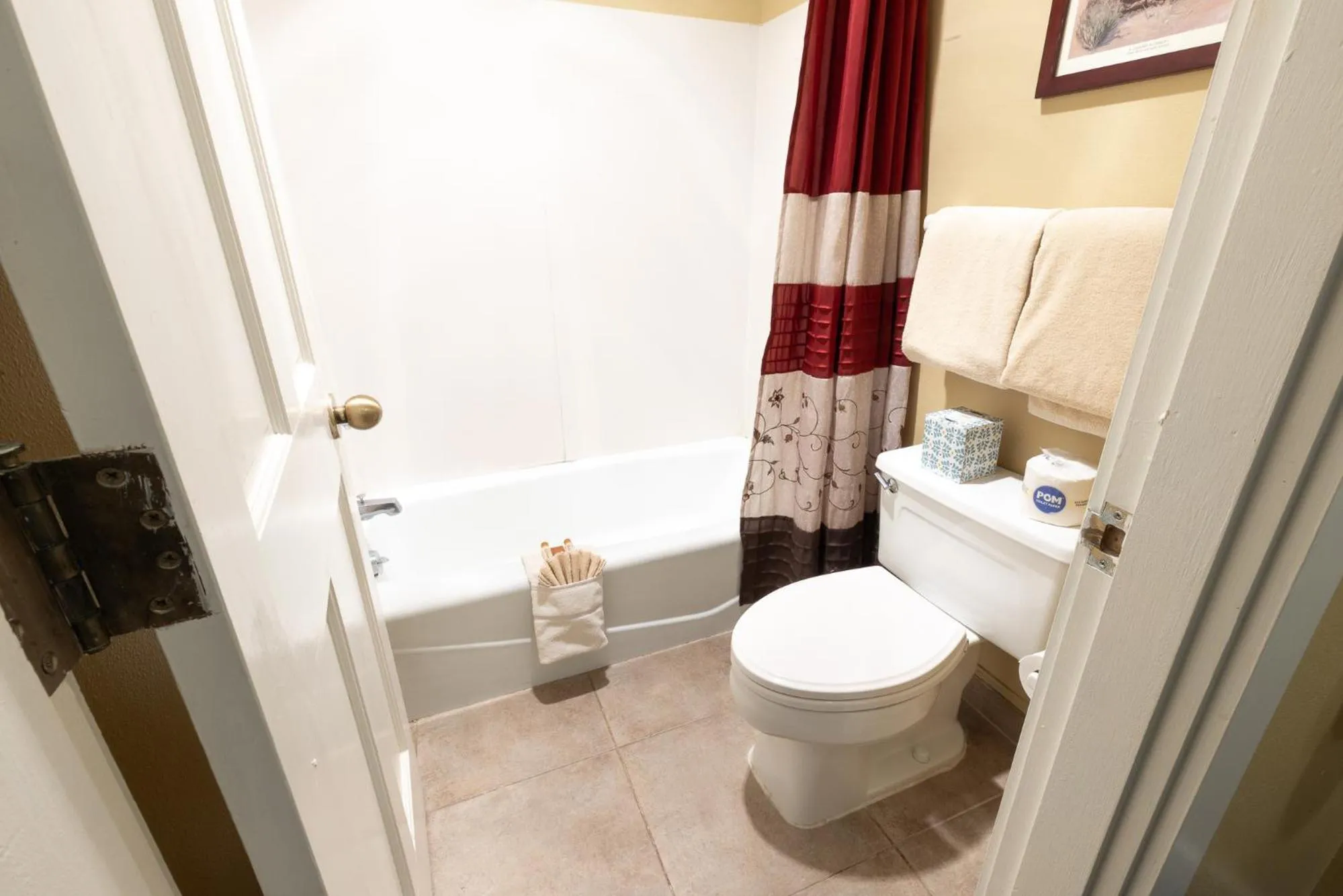 Toilet in Historic Plaza Hotel