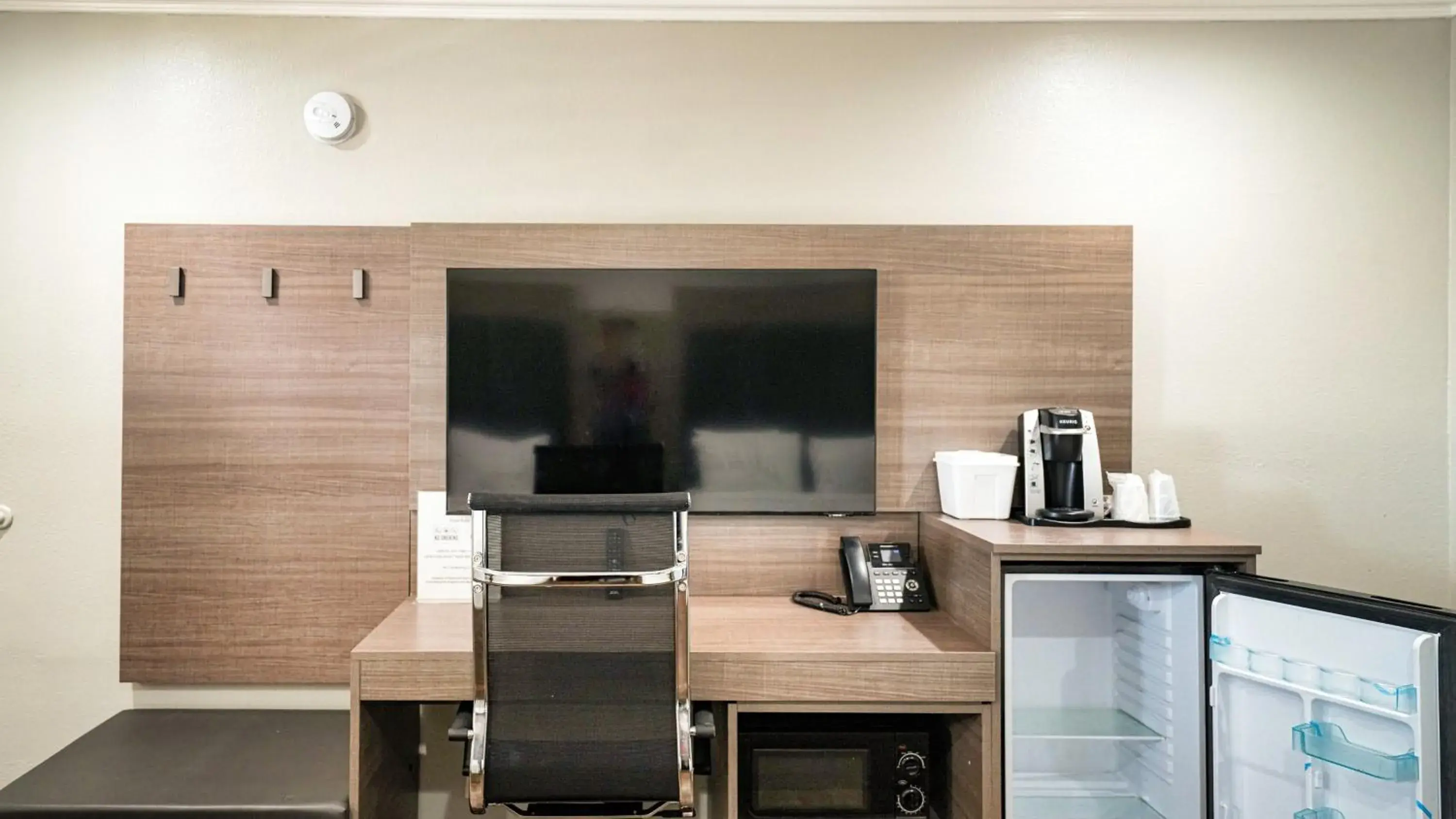 Double Room - single occupancy in Americas Best Value Inn, Antioch Double Room - single occupancy in Americas Best Value Inn, Antioch