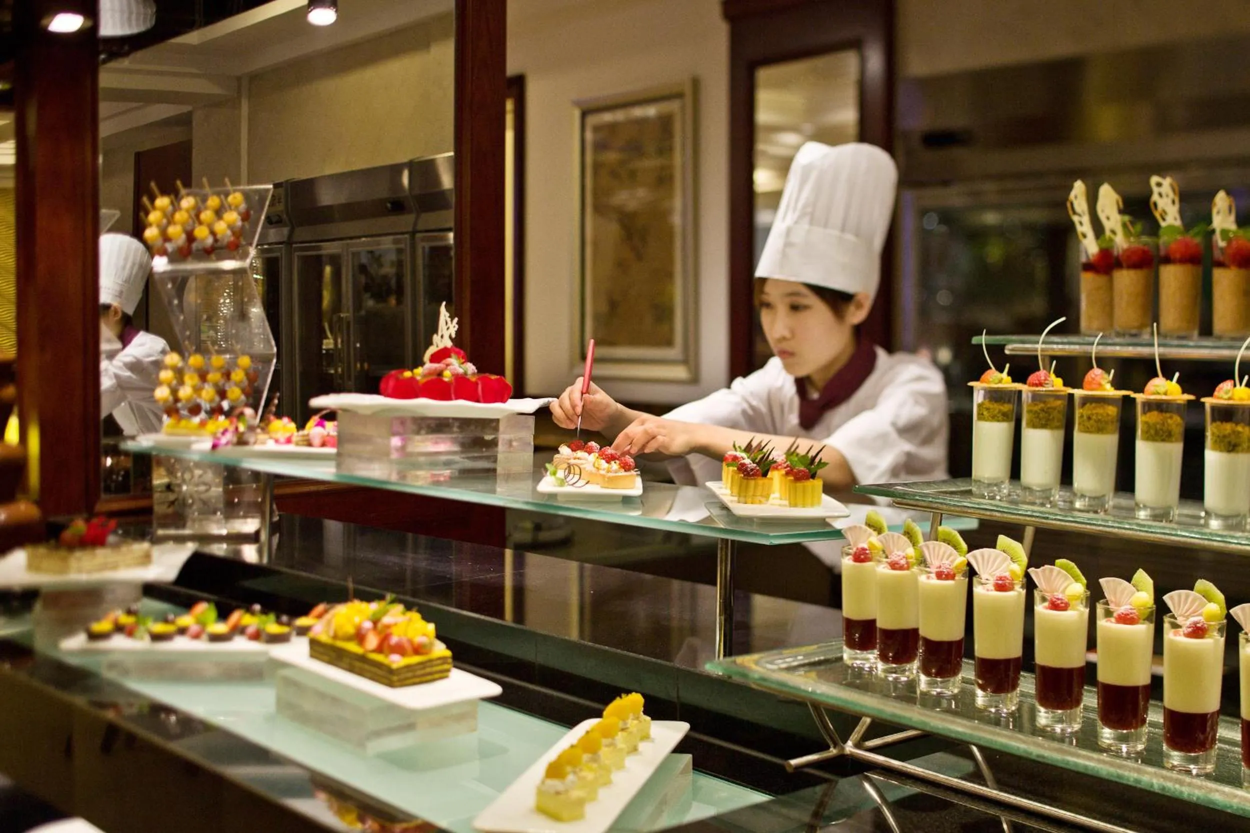 Restaurant/places to eat in Beijing International Hotel