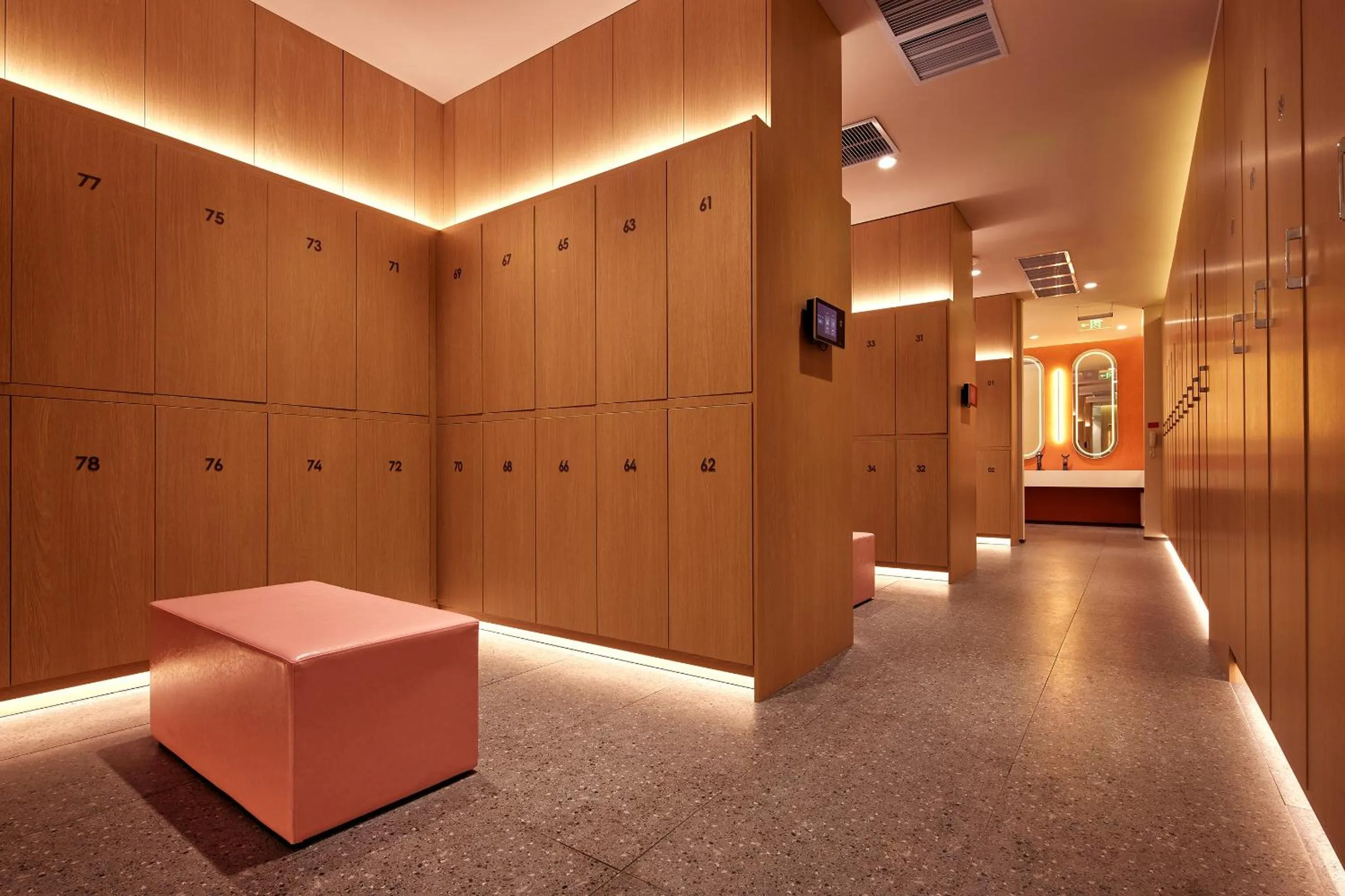 Swimming pool in Beijing International Hotel