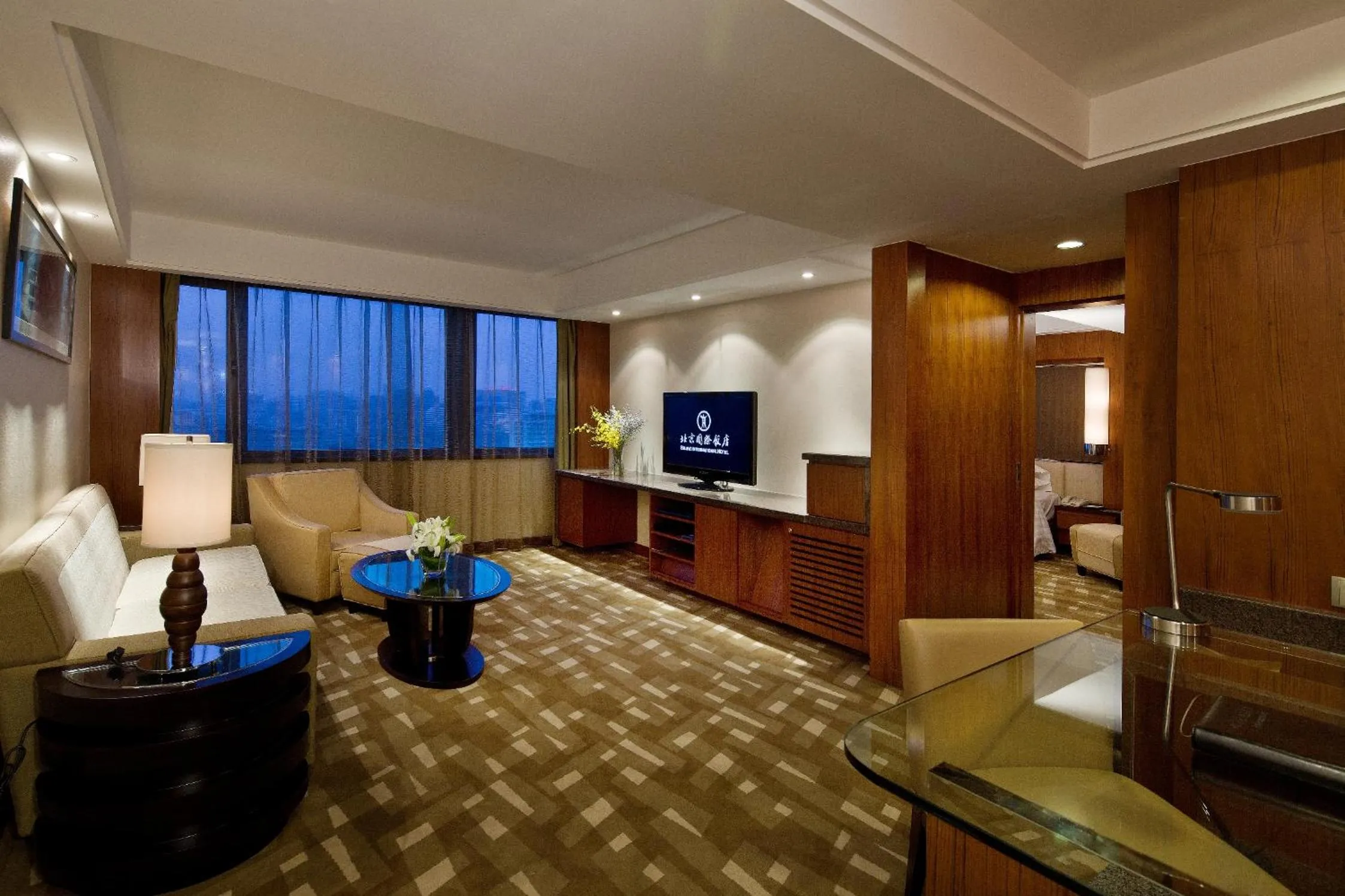 Bed in Beijing International Hotel