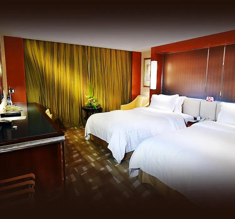 Bed in Beijing International Hotel