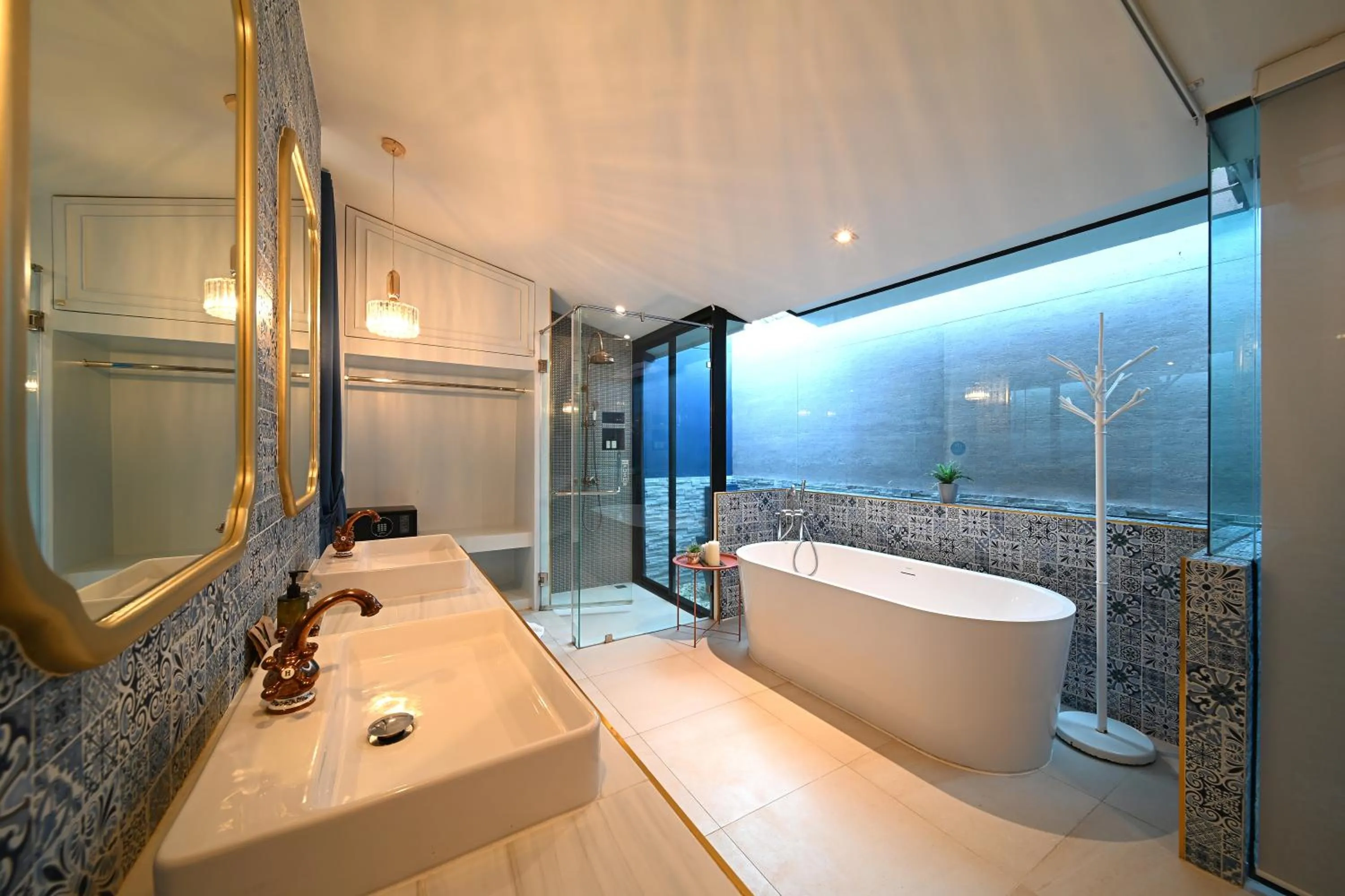 Shower in The Kiri Villas Resort