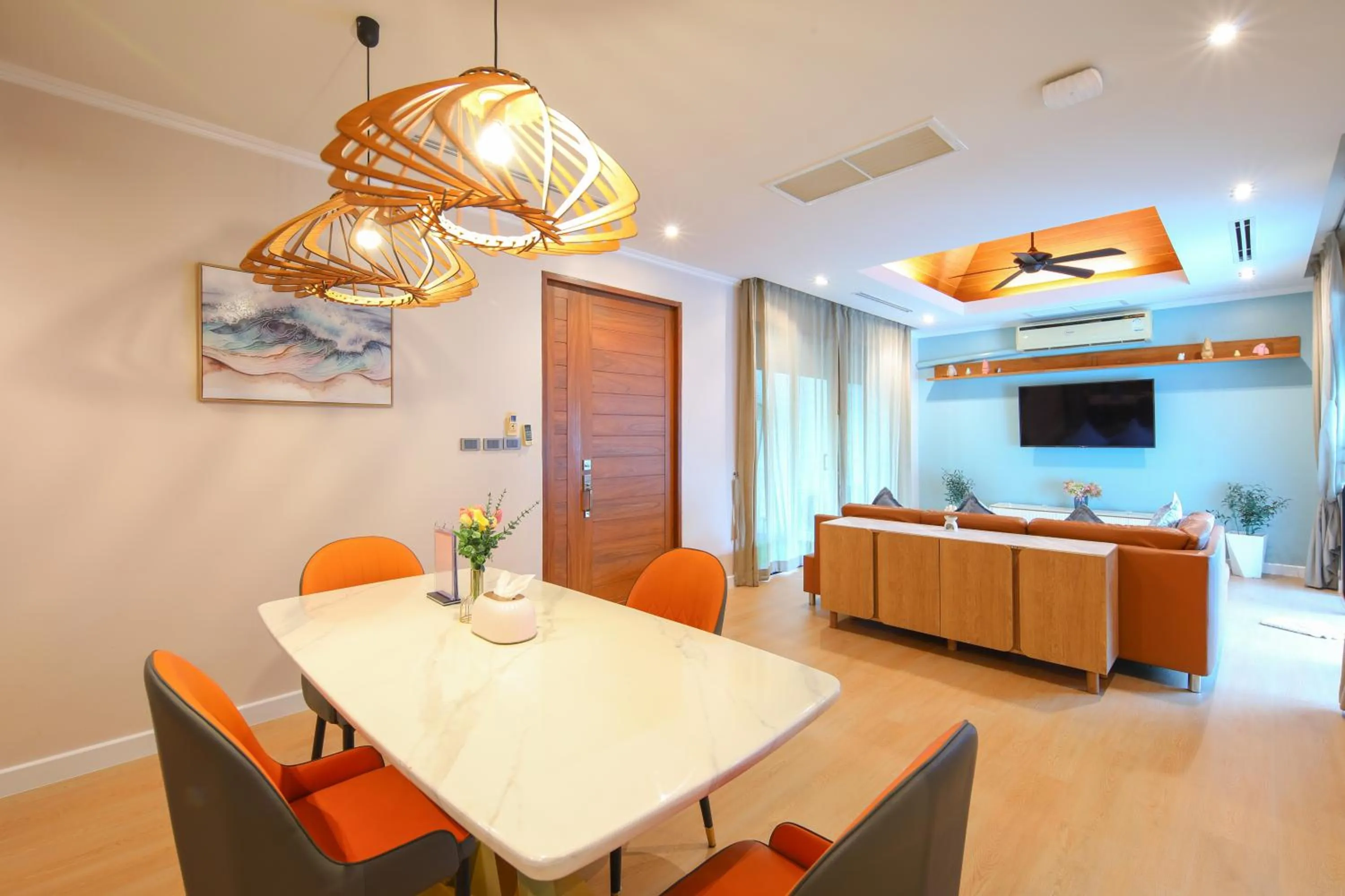 Dining area in The Kiri Villas Resort