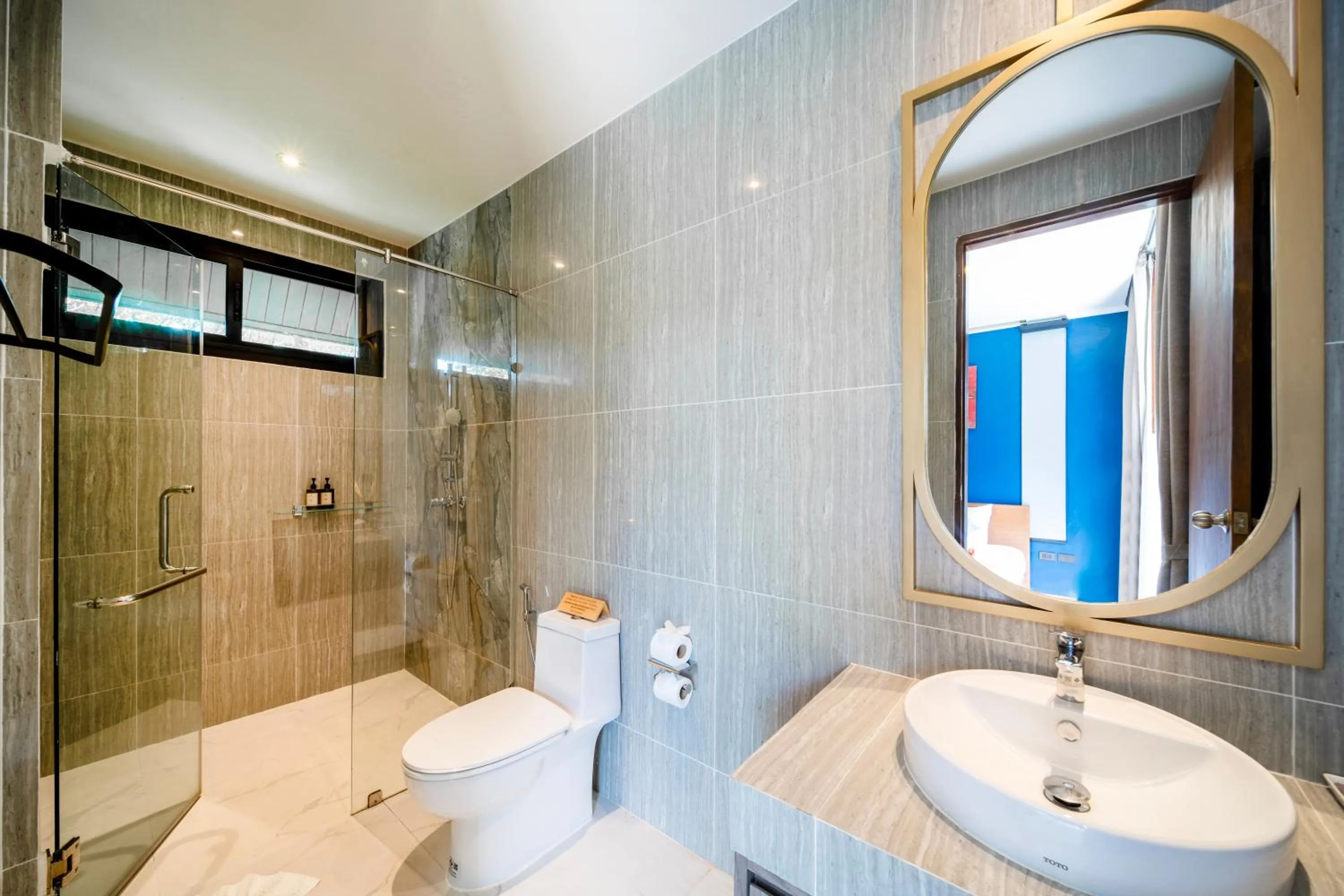 Shower in The Kiri Villas Resort