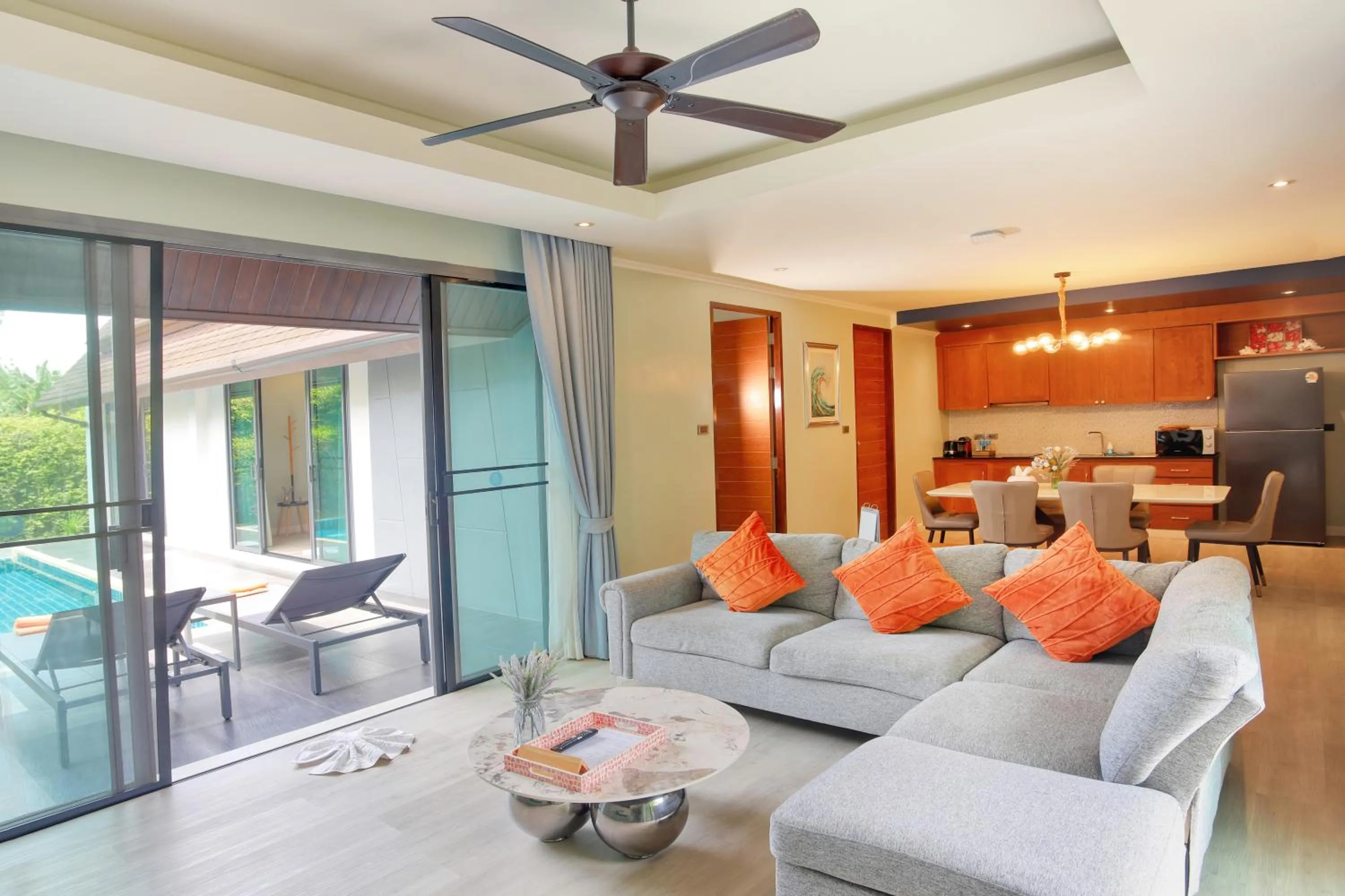 Kitchen or kitchenette in The Kiri Villas Resort