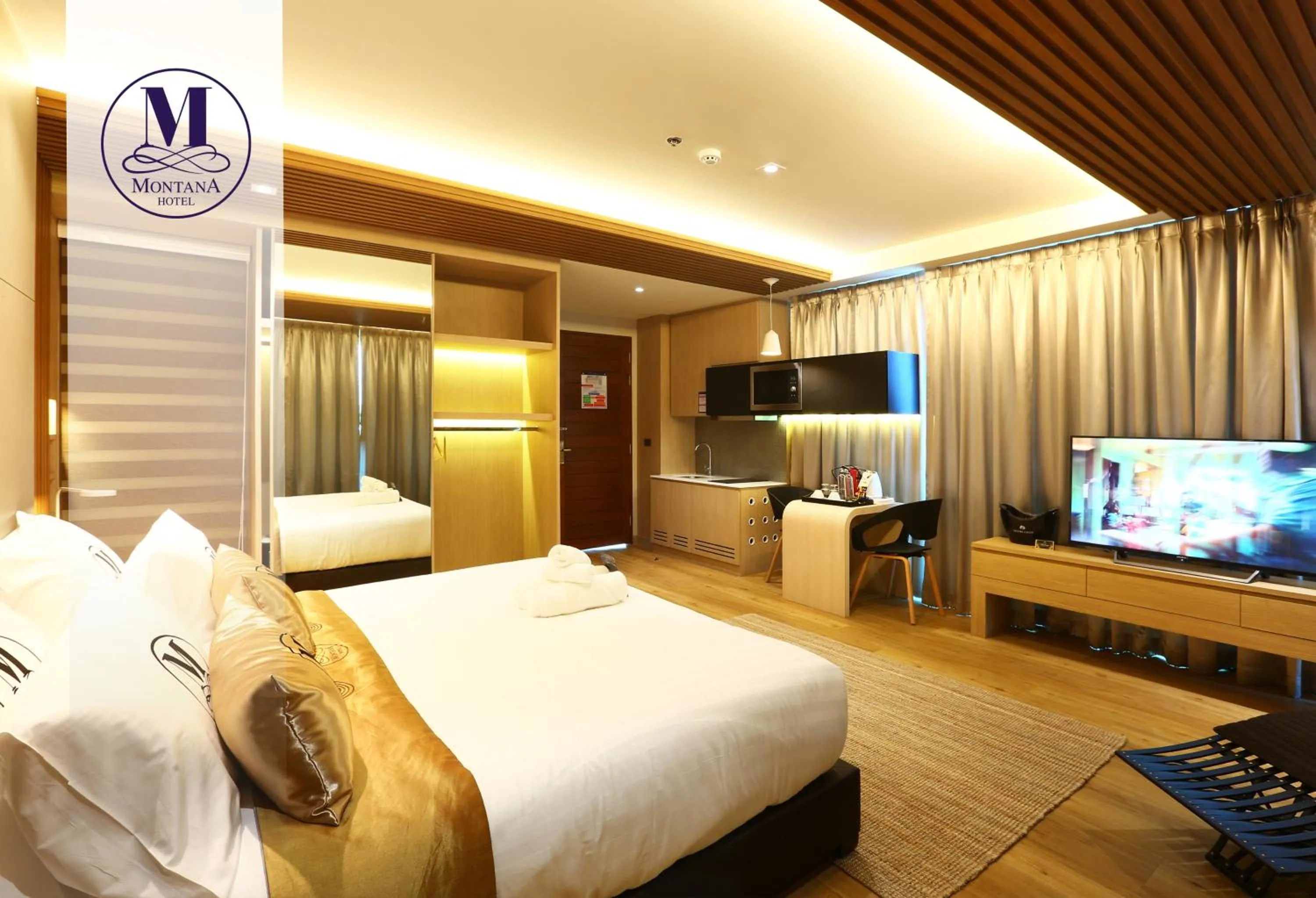 Bed in Montana Hotel Songkhla