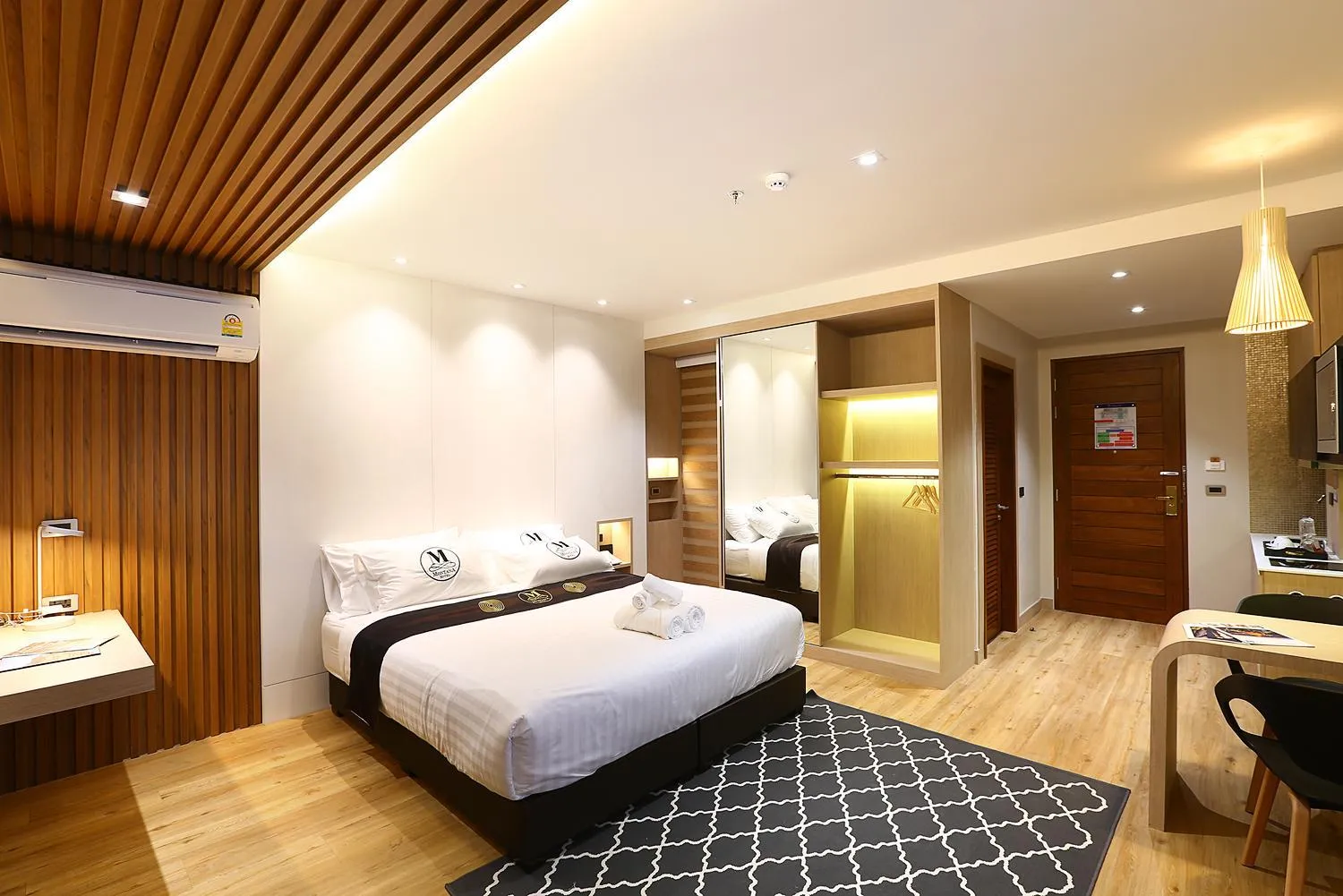 Bedroom, Bed in Montana Hotel Songkhla