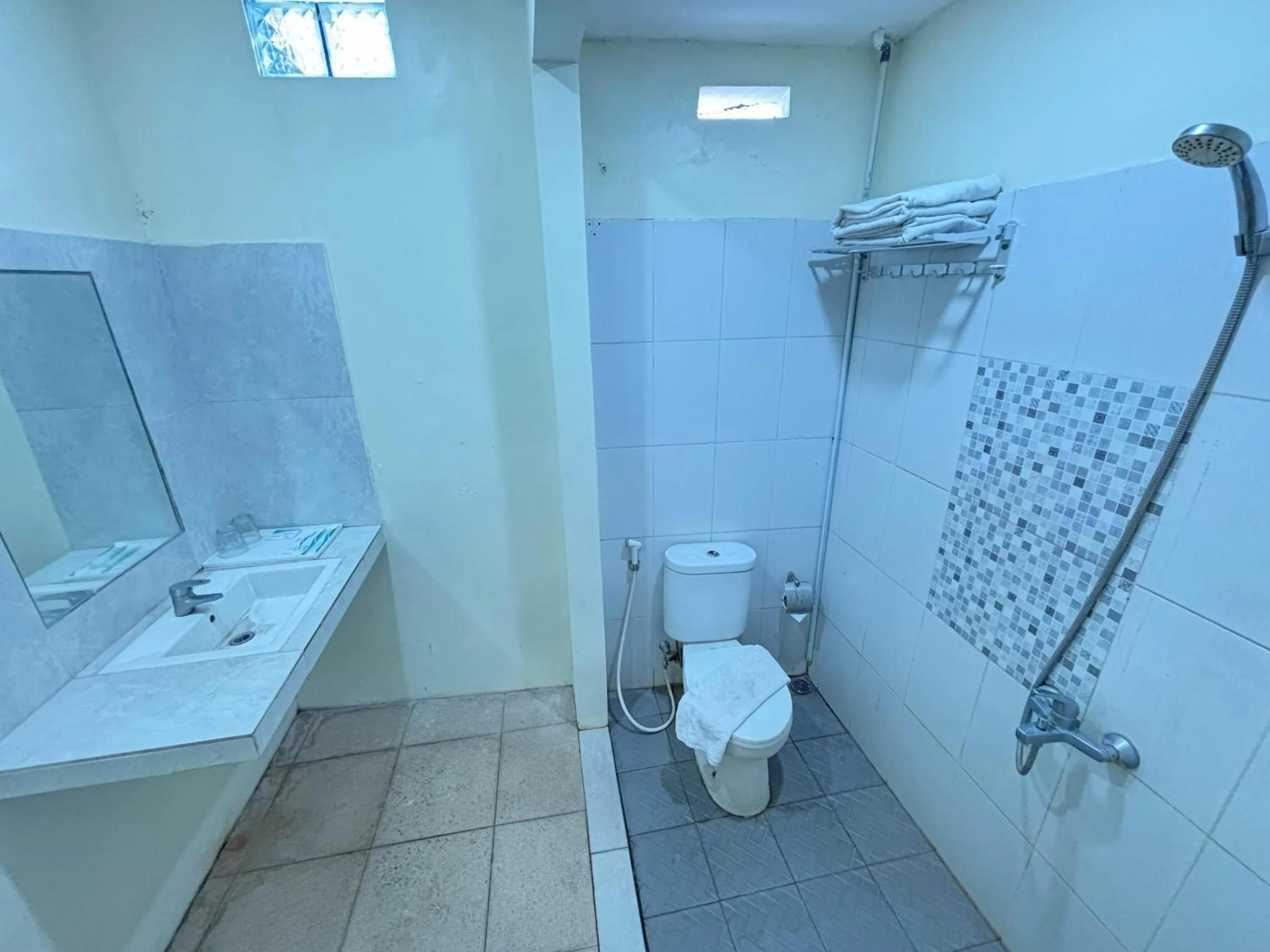 Bathroom in Muara Inn ternate