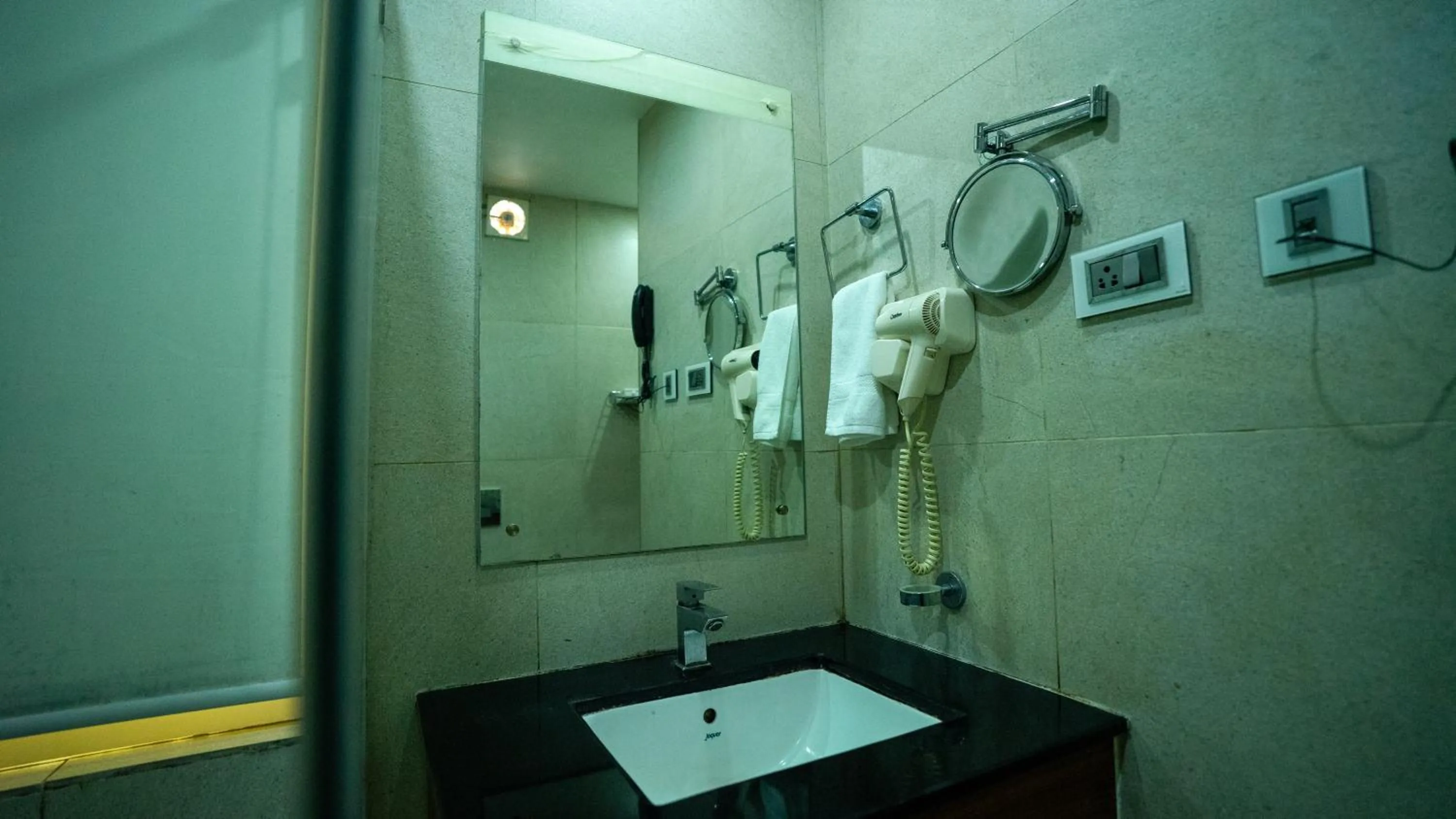 Bathroom in HillView Munnar