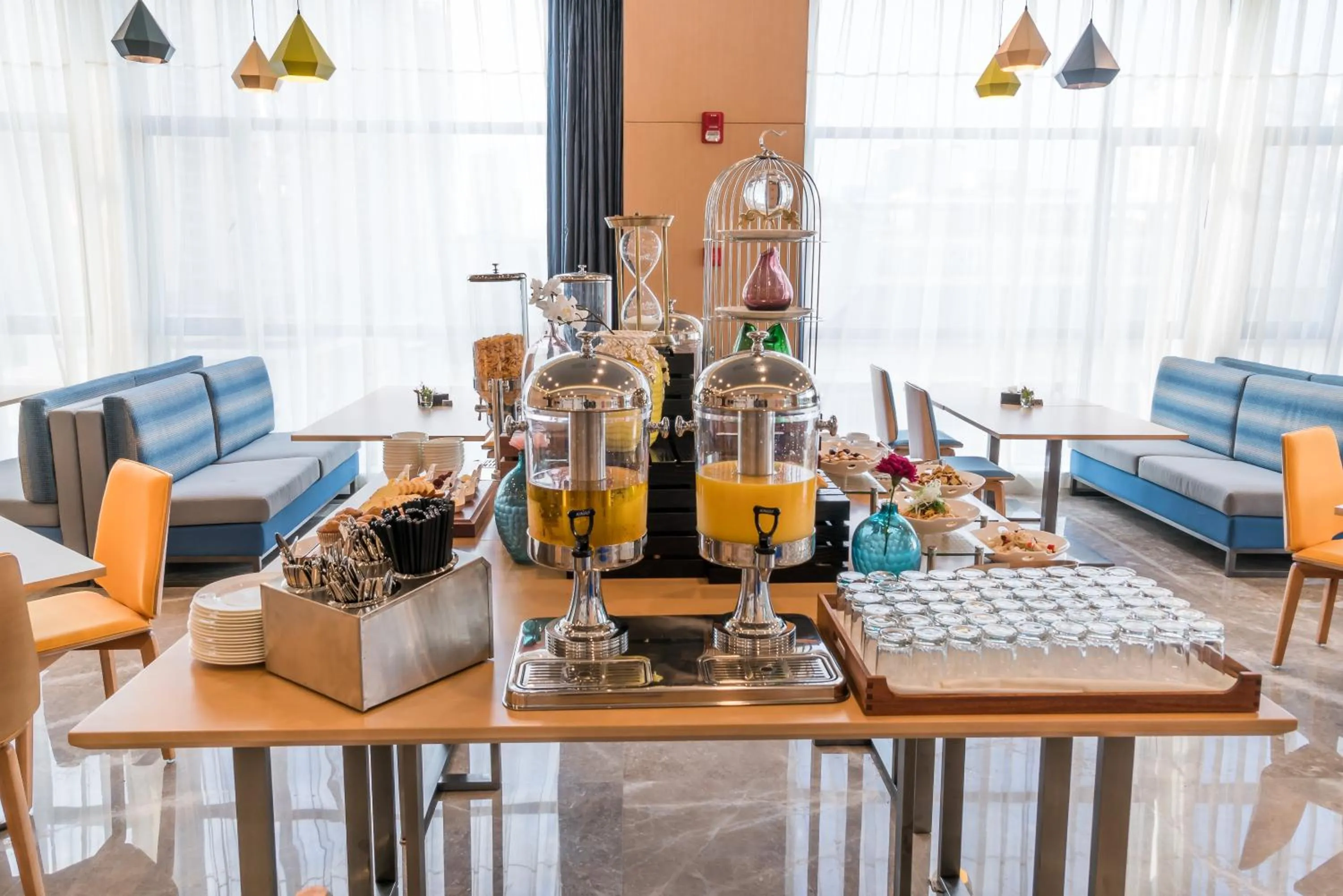 Breakfast in Holiday Inn Express Chengdu Xindu by IHG