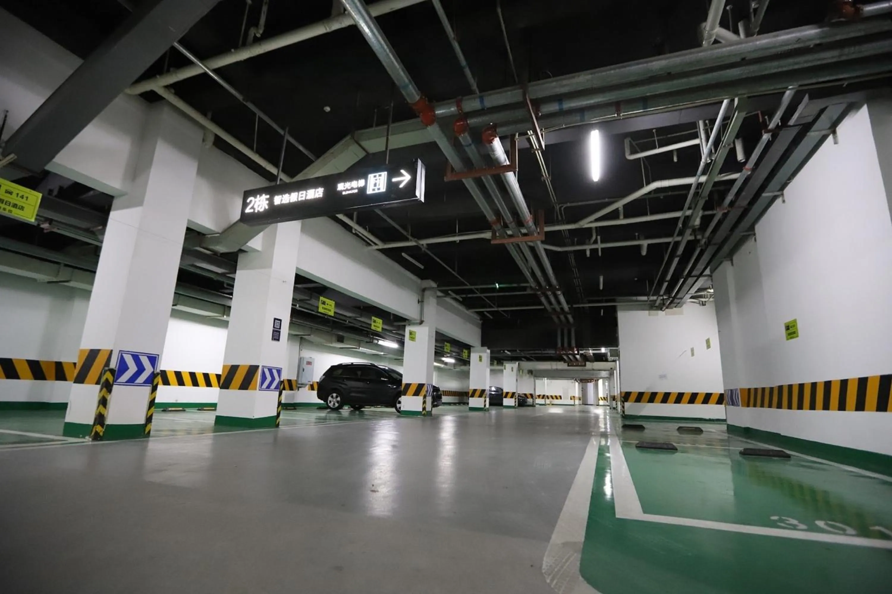 Lobby or reception in Holiday Inn Express Chengdu Xindu by IHG