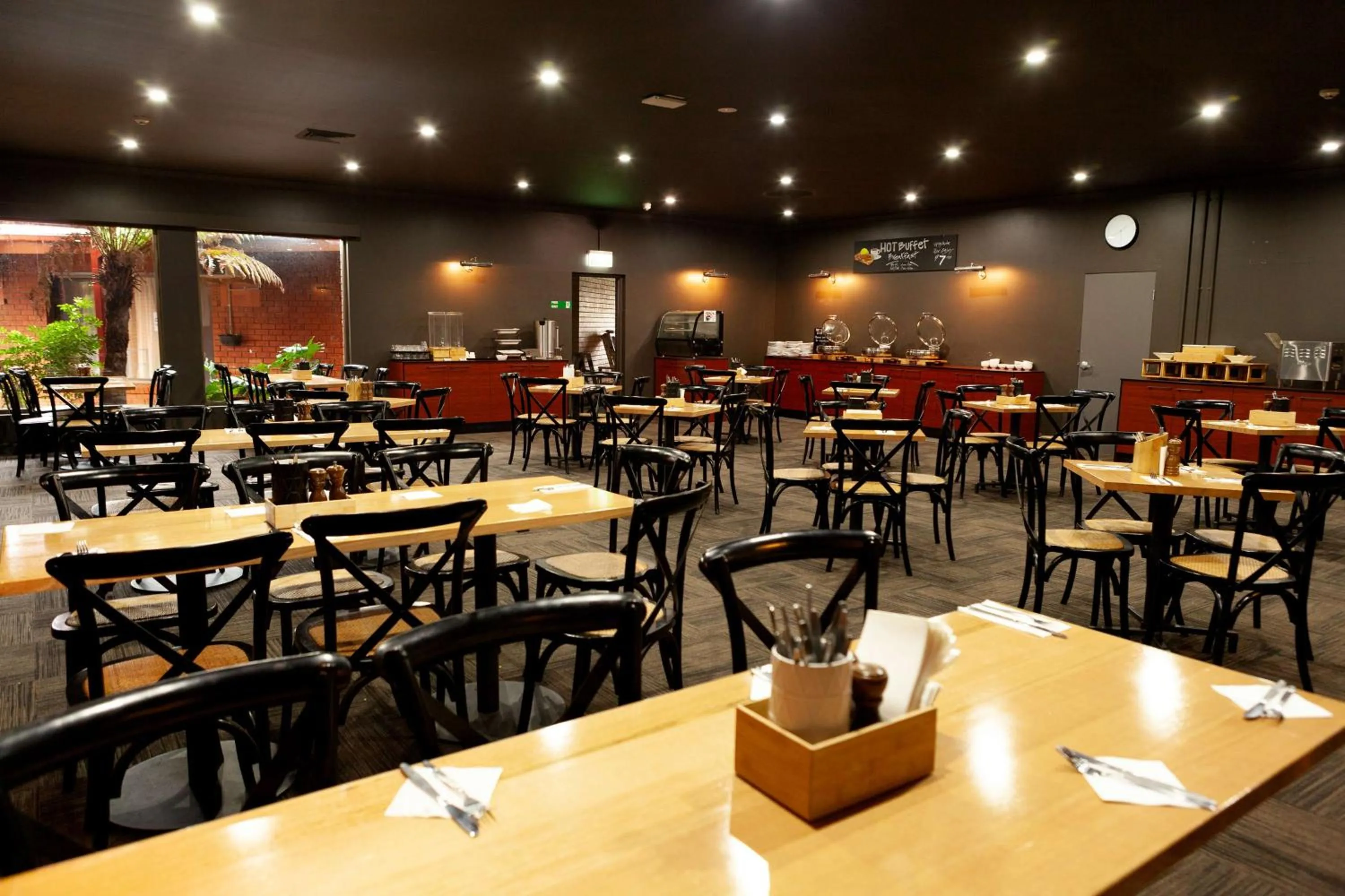 Restaurant/places to eat in Nightcap at Archer Hotel