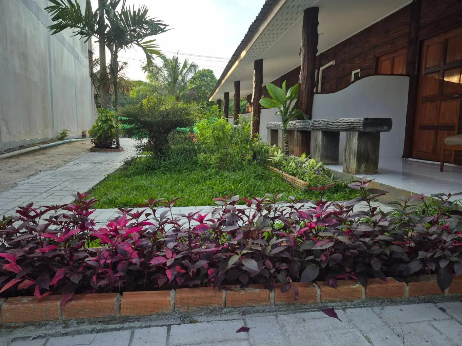 Property building in Poonsap Resort