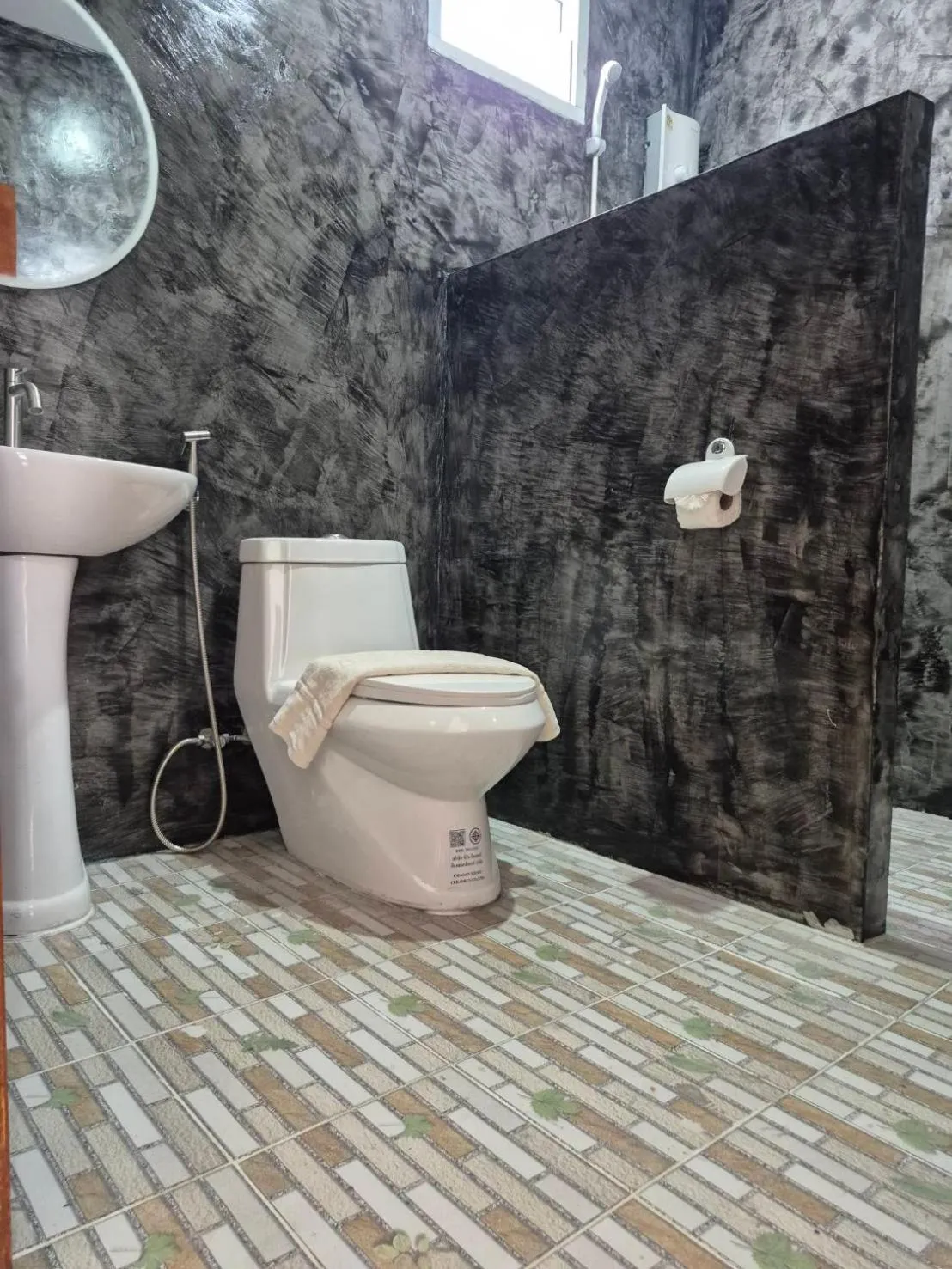 Toilet in Poonsap Resort